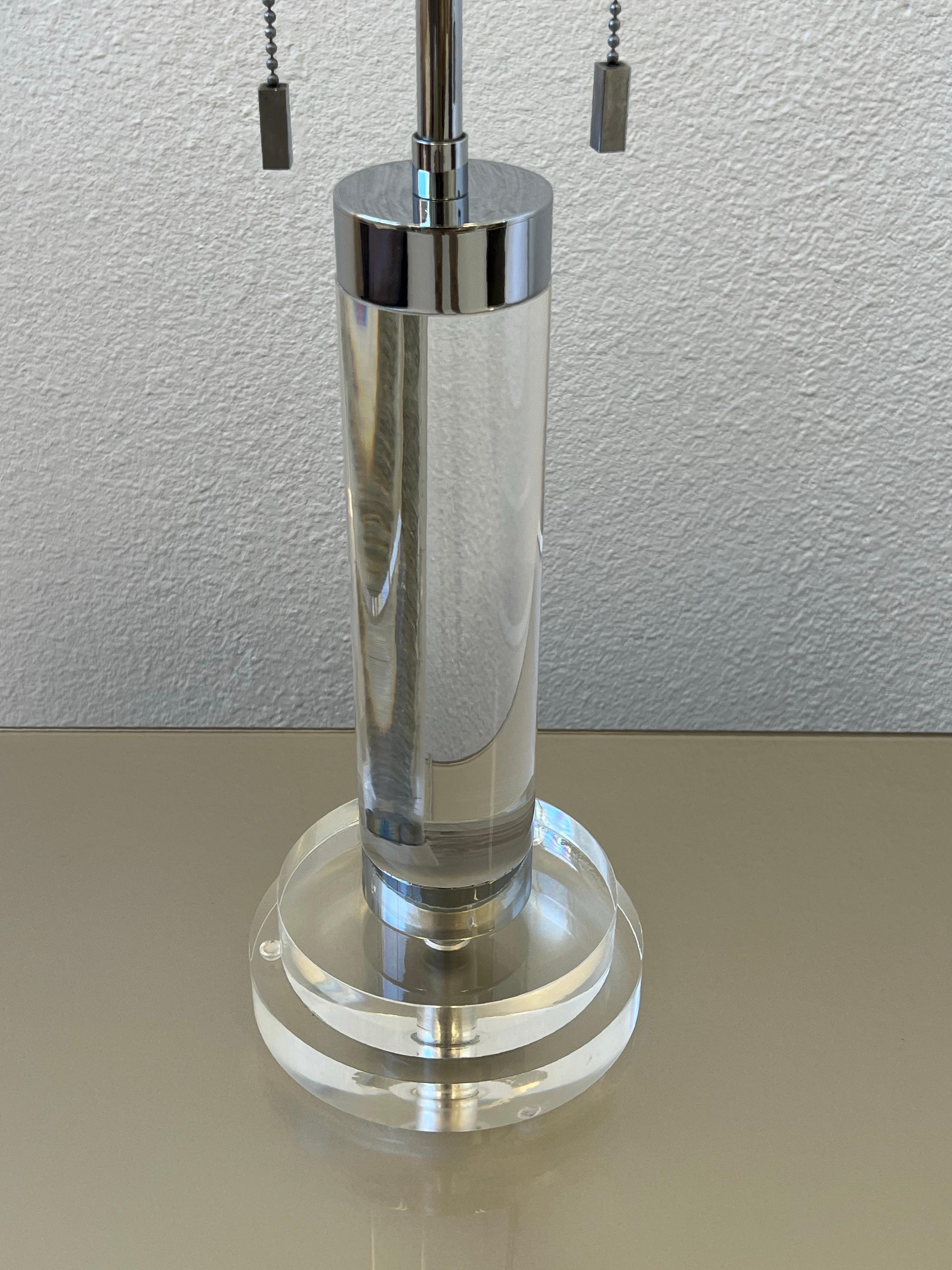 Late 20th Century Clear Lucite and Chrome Table Lamp by Karl Springer For Sale