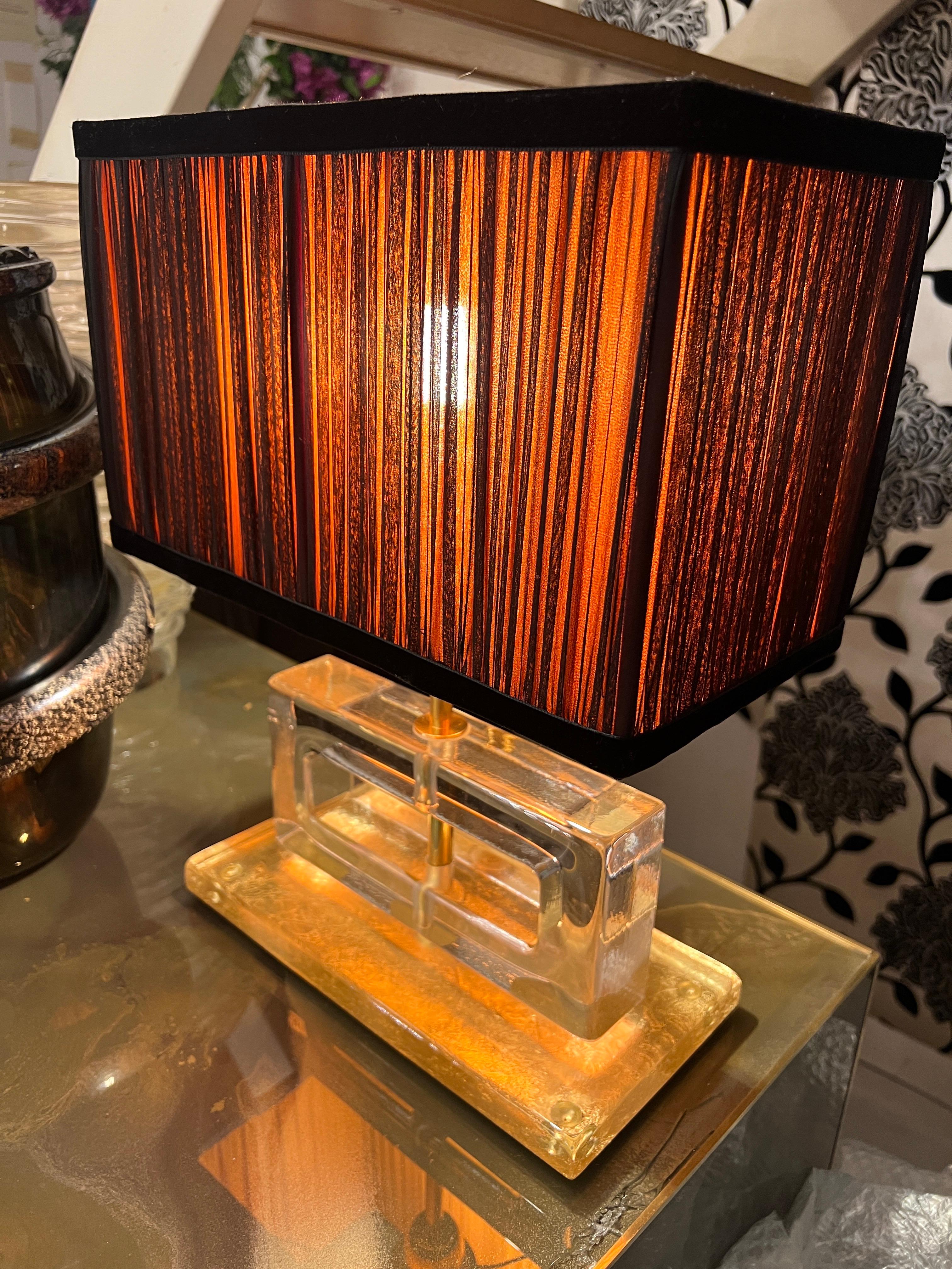 Europeo Lampade a blocco in vetro di Murano trasparente con paralumi bicolore cuciti a mano, anni '70 in vendita