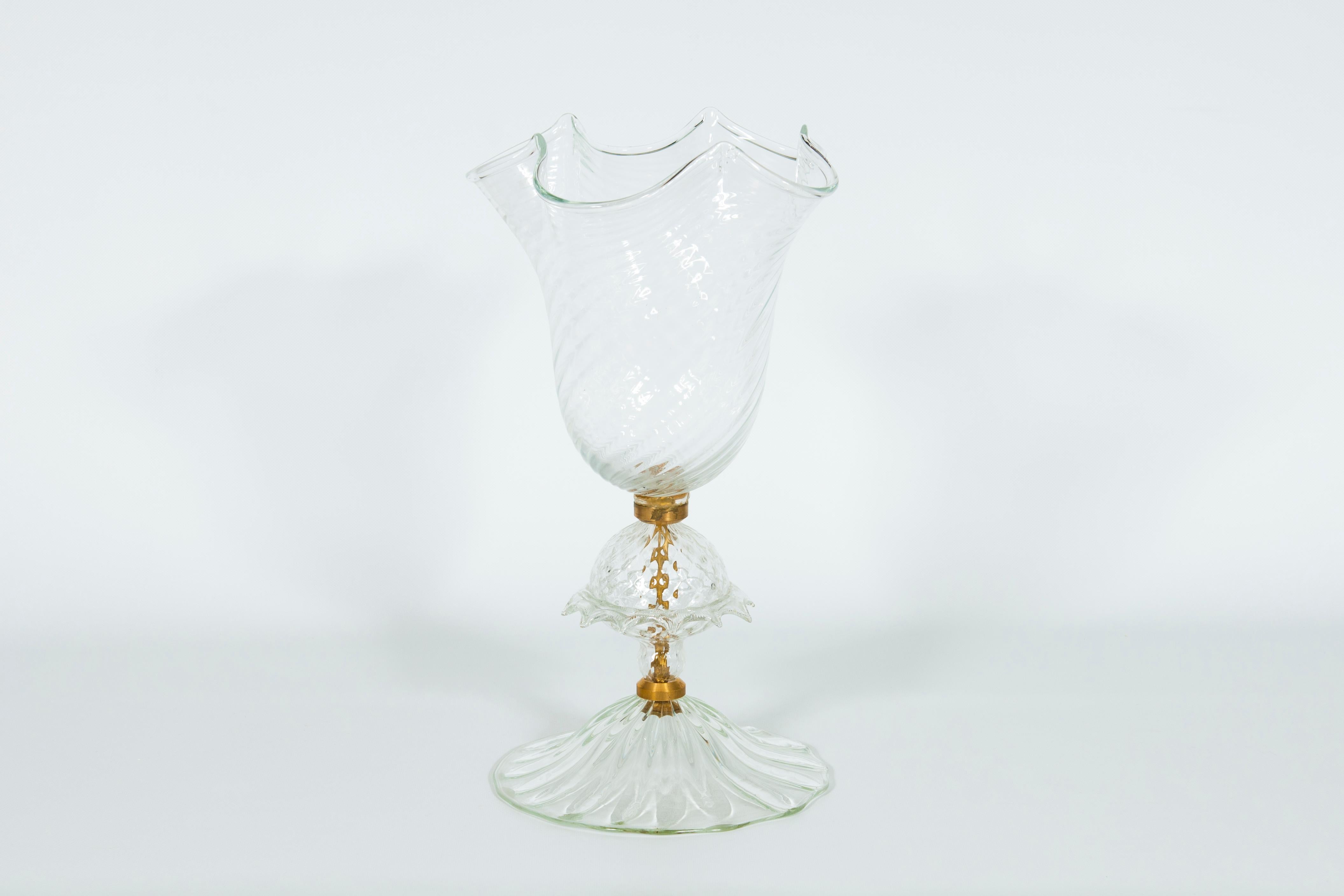Clear Murano Glass Handkerchief Vase with Morise, Giovanni Dalla Fina, 1990s In Excellent Condition For Sale In Villaverla, IT
