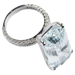 Anillo de Cóctel de Aguamarina Paquistaní Transparente