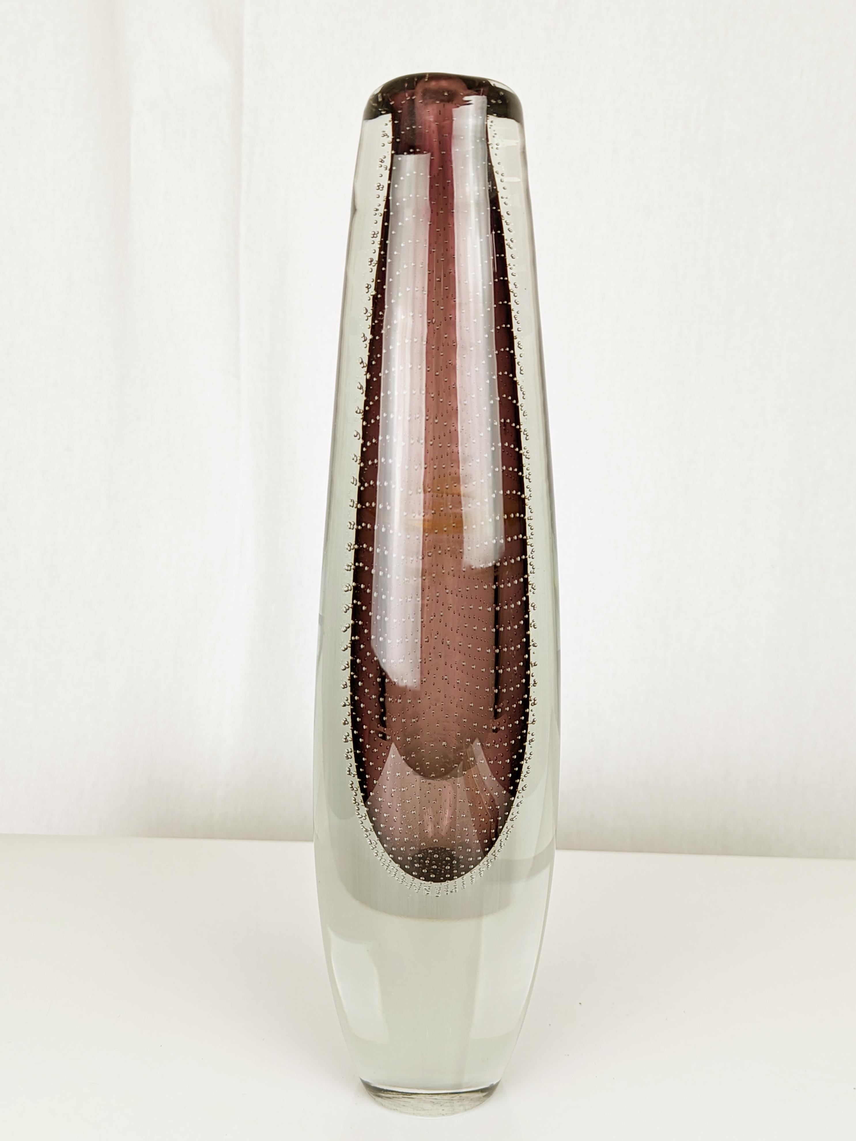 Finnish Clear & purple Mid century modern glass vase by  Gunnel Nyman for Studio Nuutaja For Sale