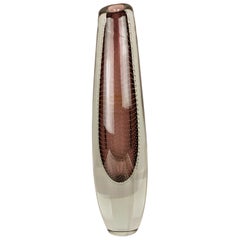 Vase en verre clair et violet The Moderns par  Gunnel Nyman pour Studio Nuutaja