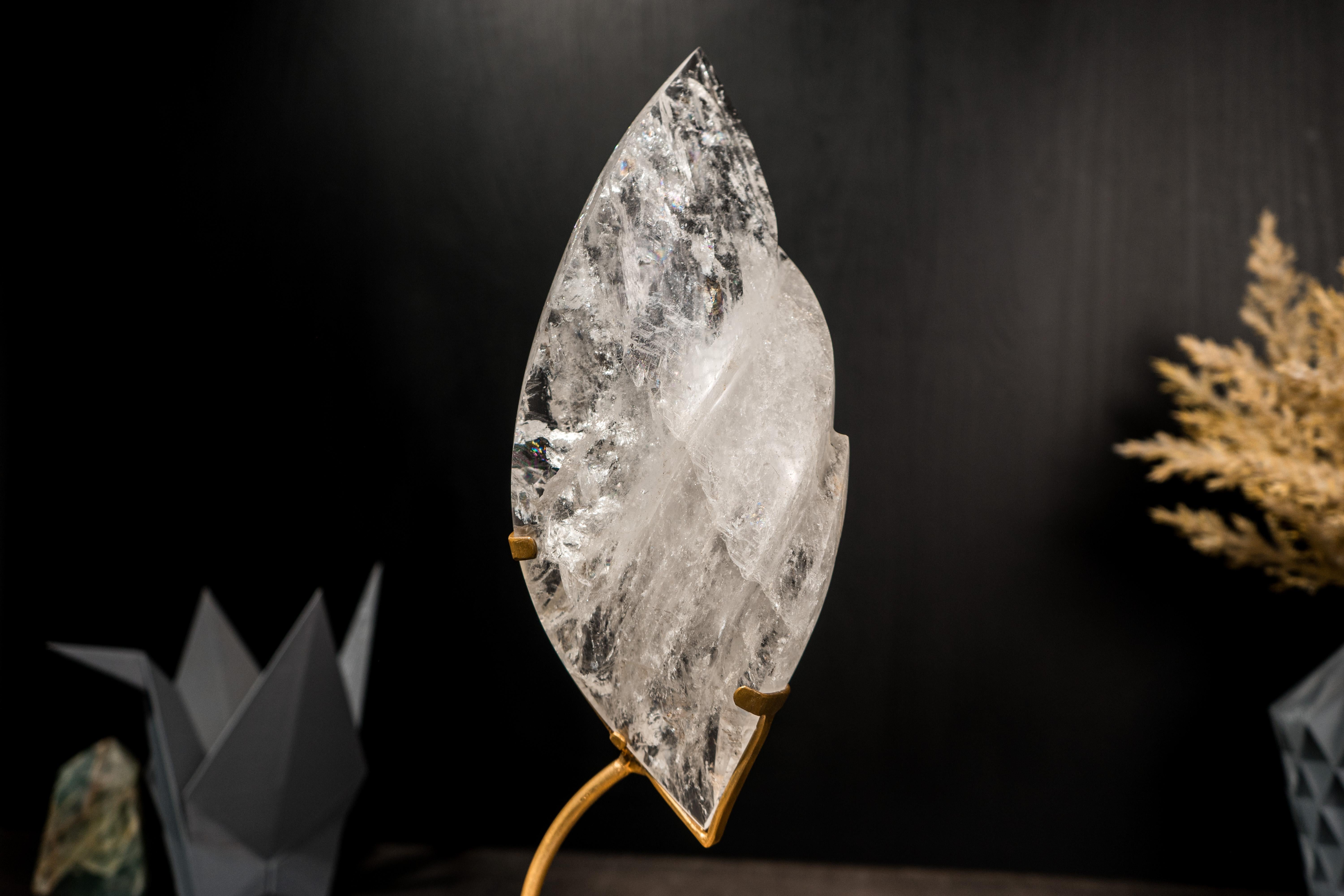 Clear Quartz Flame Generator, Sculpted from a Natural Crystal Quartz Stone In New Condition For Sale In Ametista Do Sul, BR