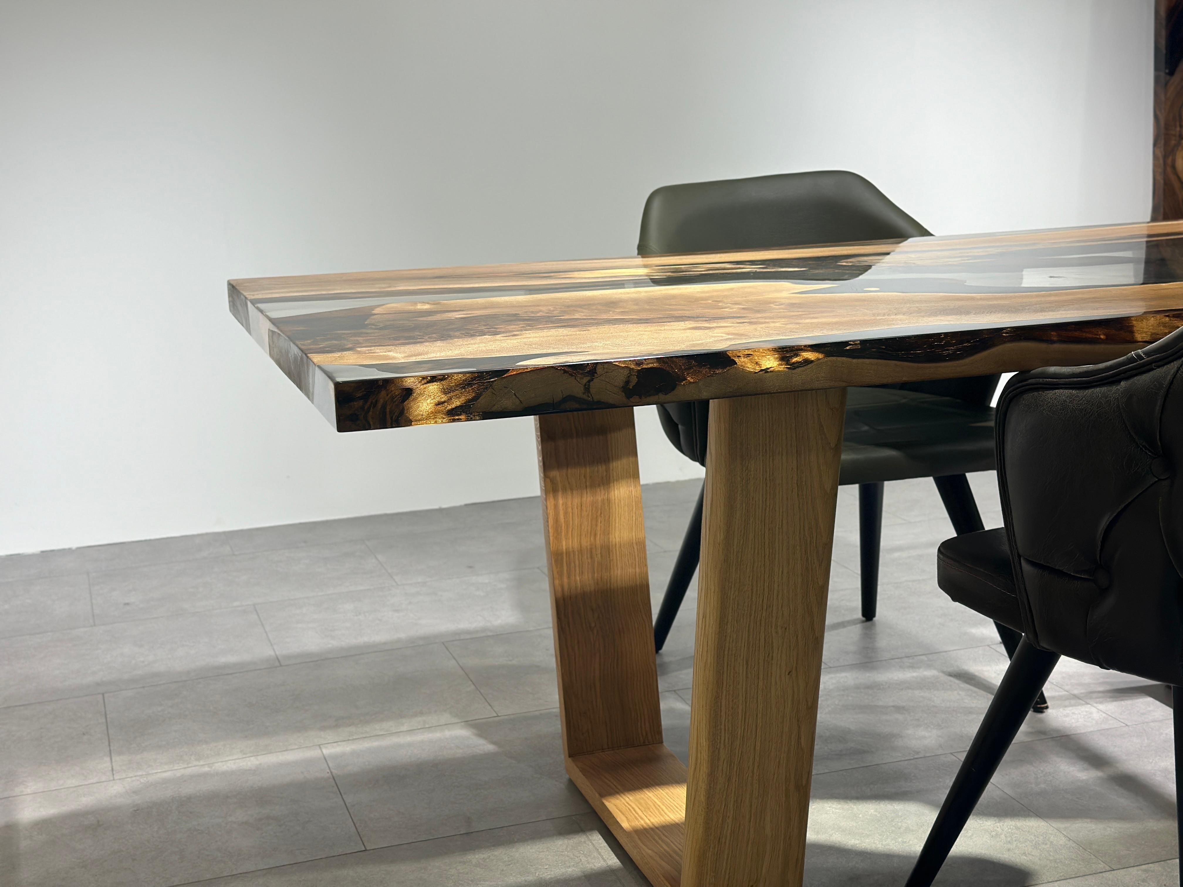 Clear Resin Walnut Live Edge Dining Room Table In New Condition For Sale In İnegöl, TR