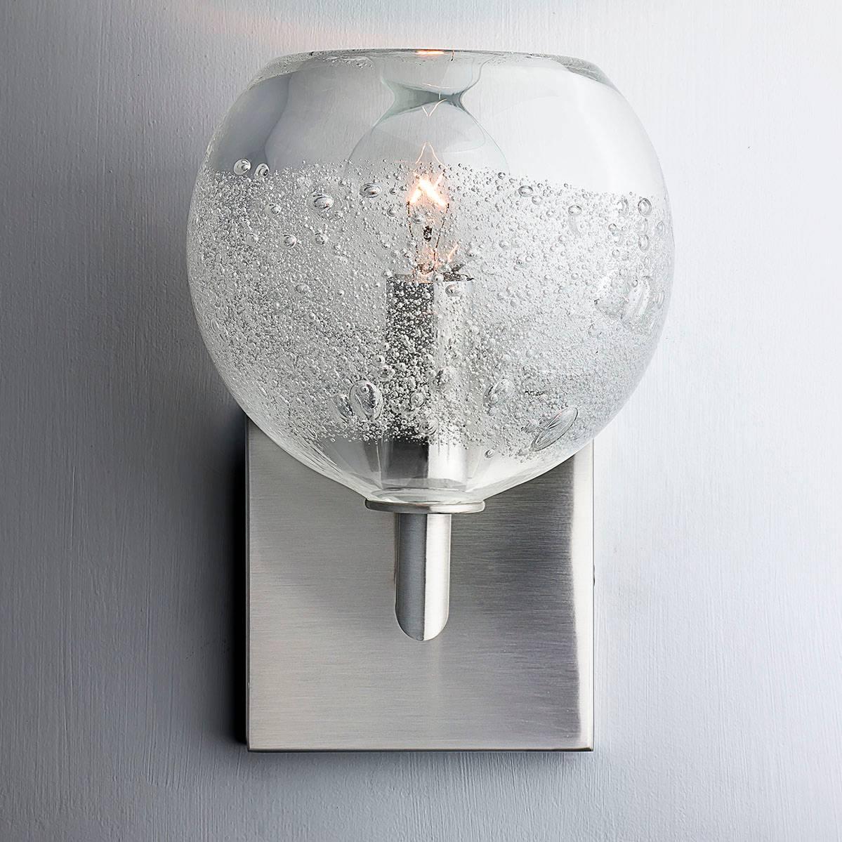 Runder Blasen-Wandleuchter mit Bogen, mundgeblasenes klares Glas mit Blasen – auf Bestellung gefertigt (Moderne der Mitte des Jahrhunderts) im Angebot