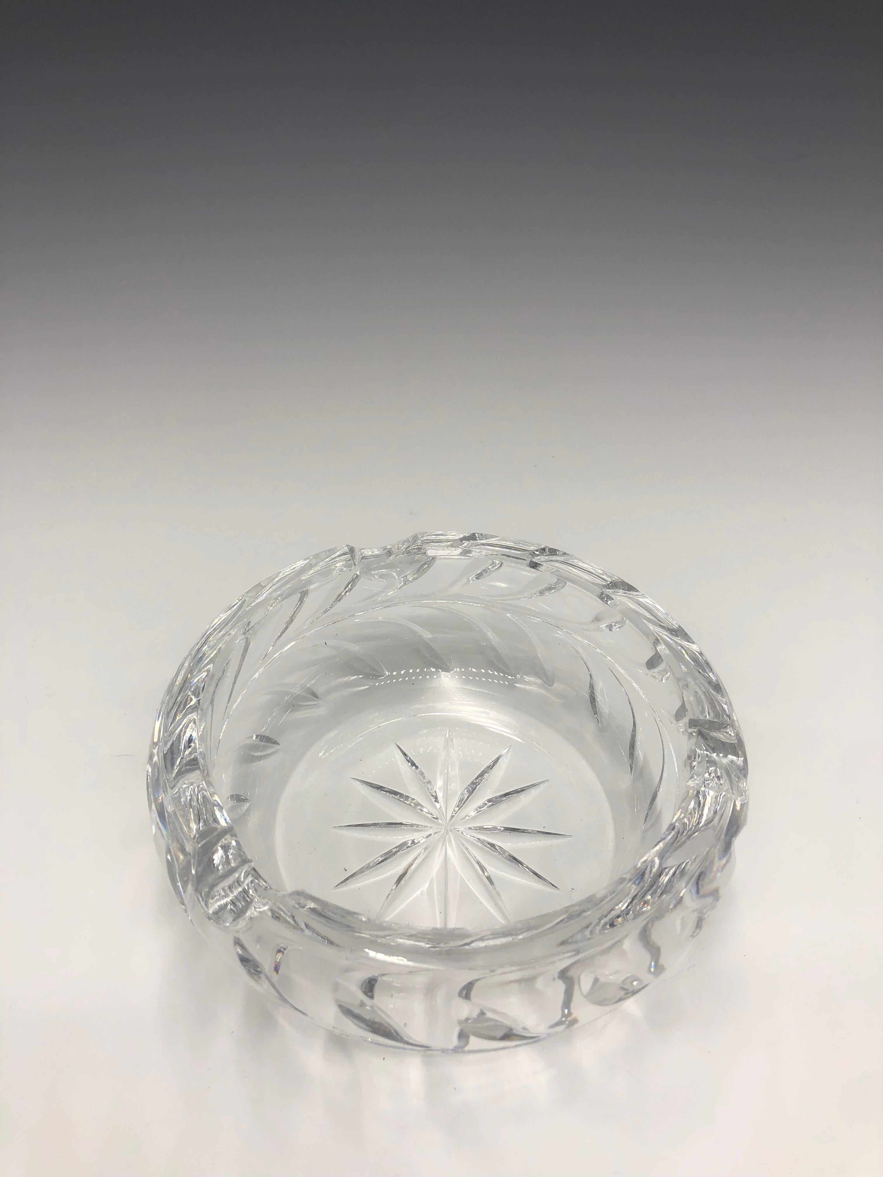 Modern Clear round thick cut vintage crystal starburst glass ashtray For Sale