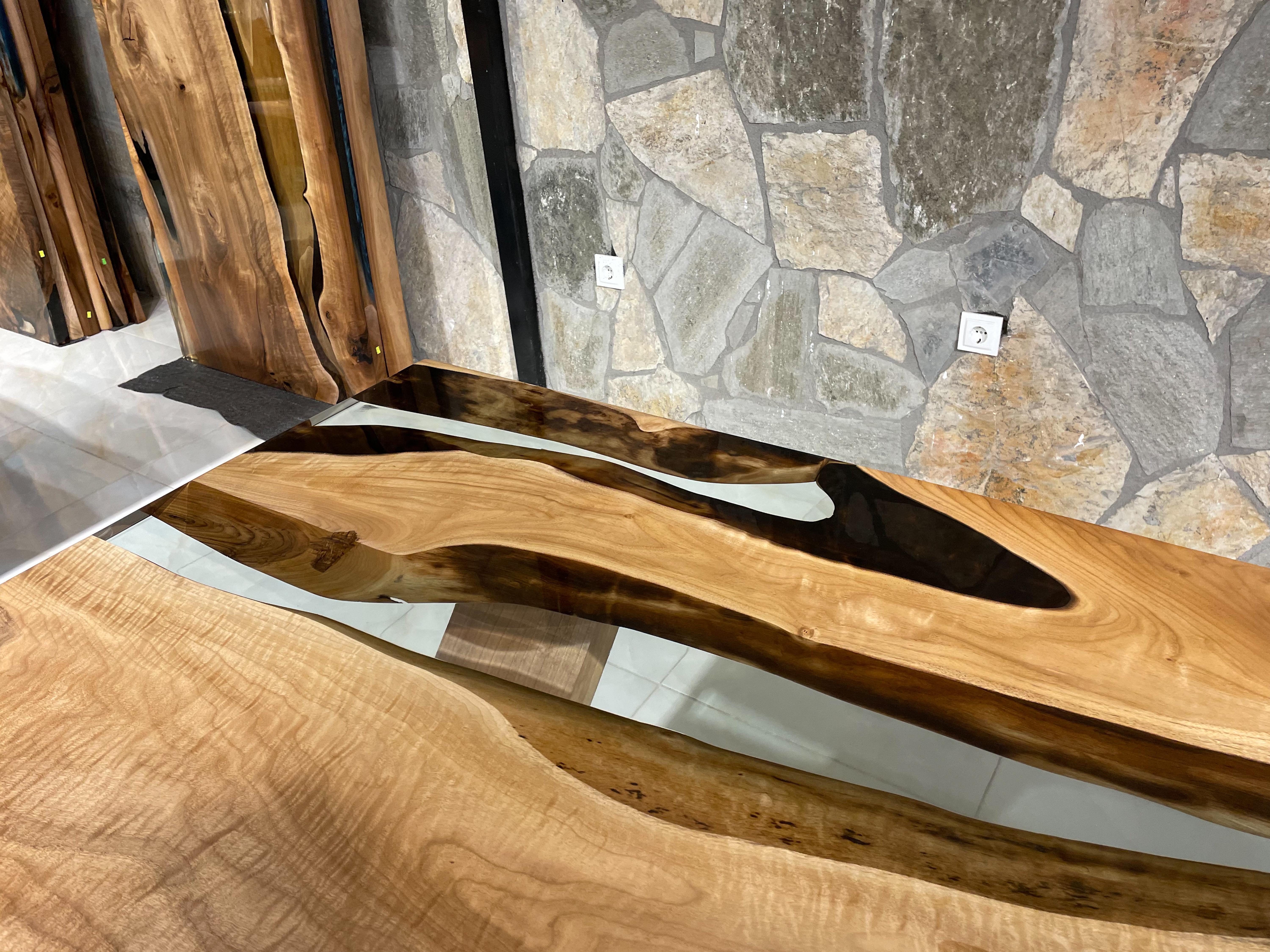 Table en résine de bois de noyer clair - Cuisine en bois Meubles sur mesure en vente 7