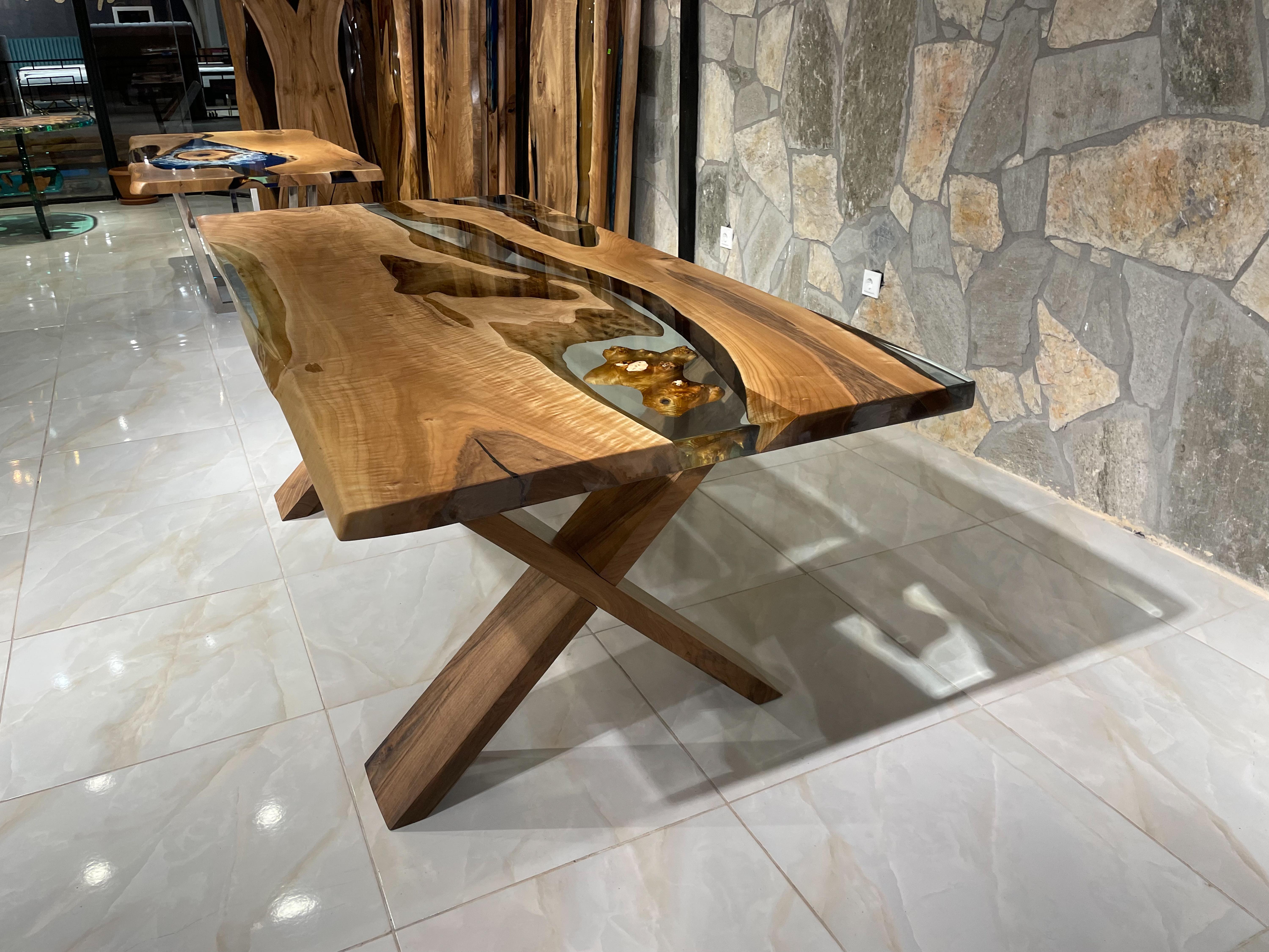 Turc Table en résine de bois de noyer clair - Cuisine en bois Meubles sur mesure en vente