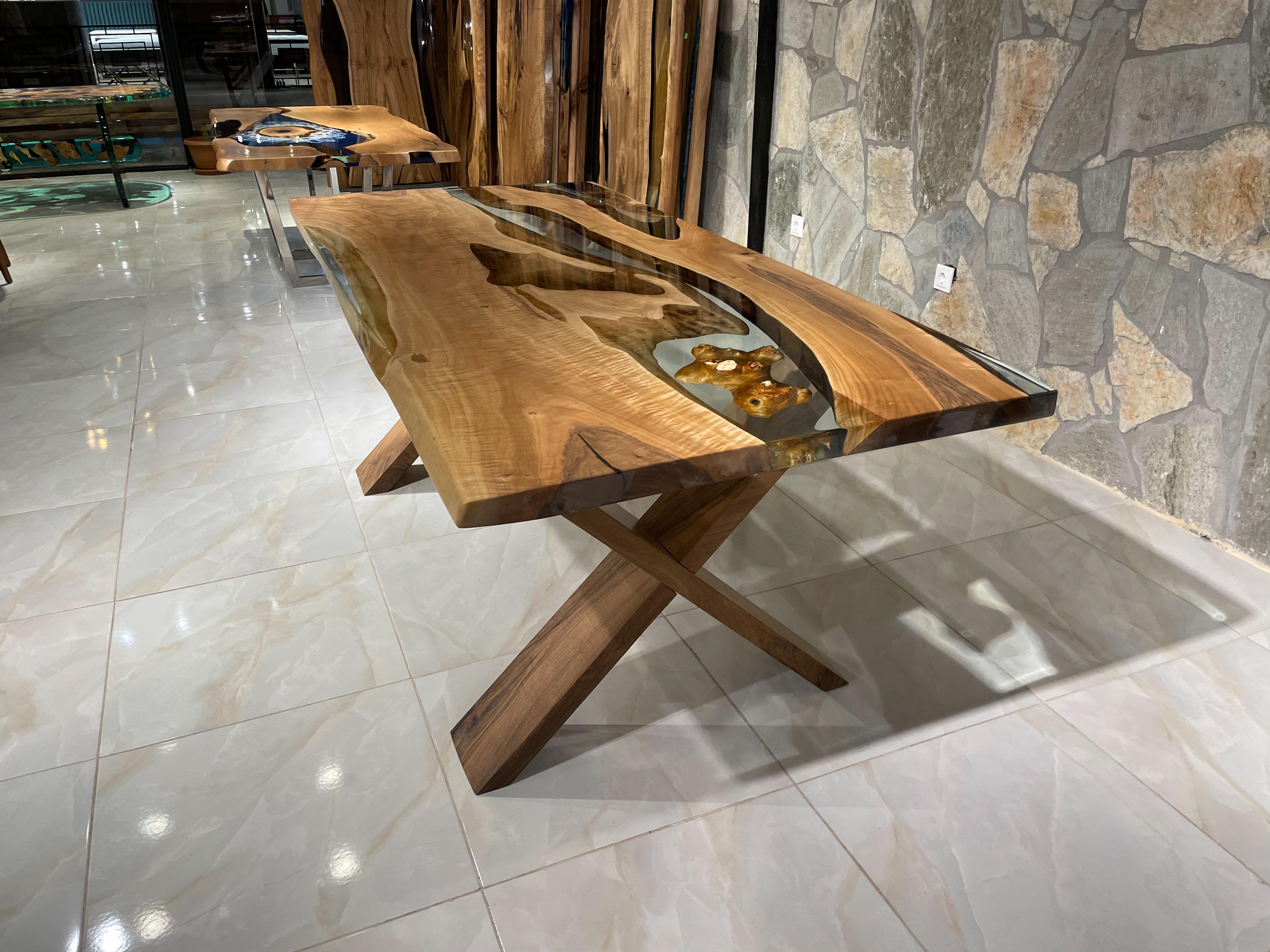 Table en résine de bois de noyer clair - Cuisine en bois Meubles sur mesure Neuf - En vente à İnegöl, TR