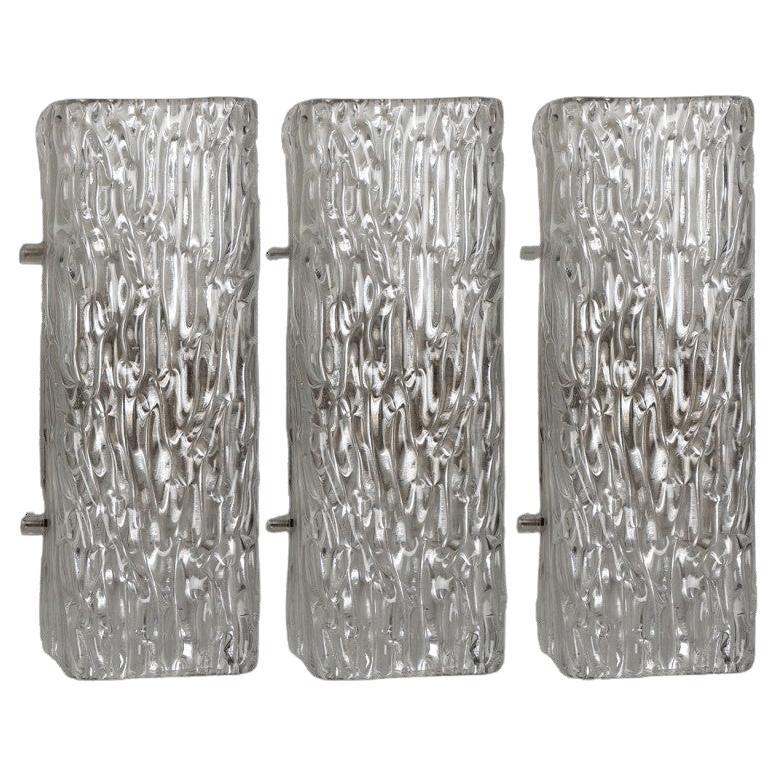 Apliques de Cristal Ondulado Transparente by J.T. Kalmar, Austria, década de 1960 en venta