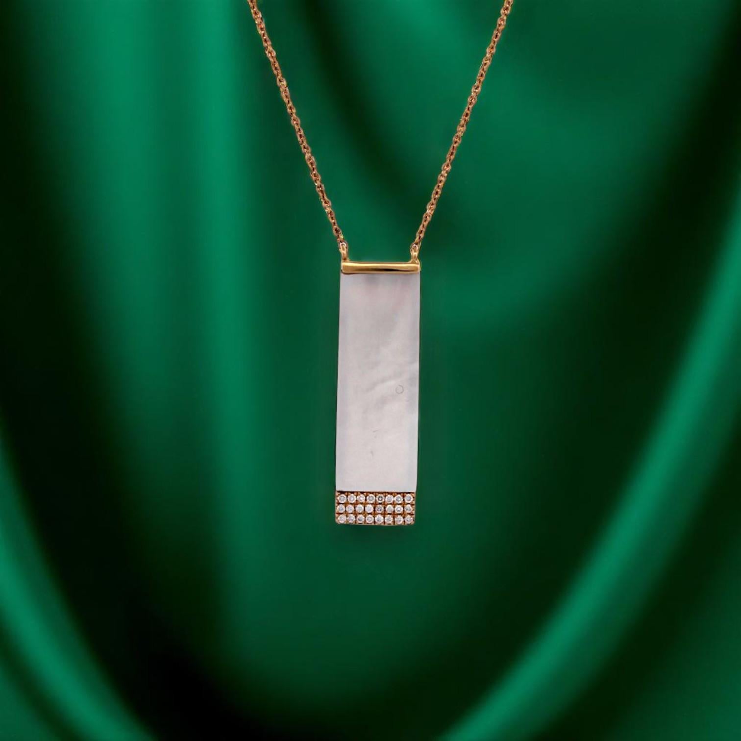Clemency  18k Yellow Gold Necklace – 2.62 ct Mother of Pearl & .09 ctw Natural In New Condition For Sale In Greeneville, TN