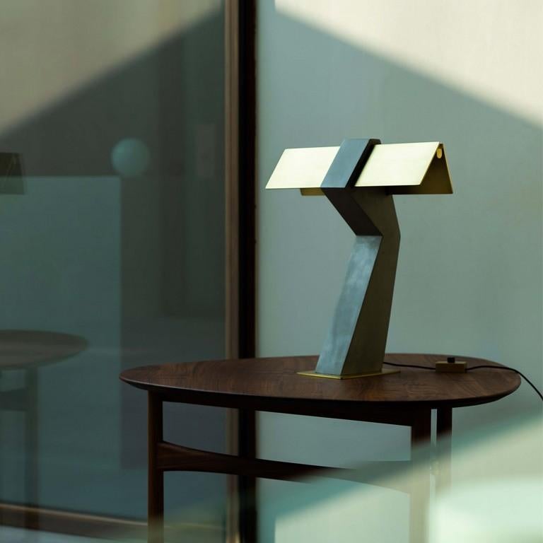 Clément Cauvet Lámpara de mesa 'TAU' de hormigón y acero para DCW éditions Paris en Nuevo estado para la venta en Tilburg, NL