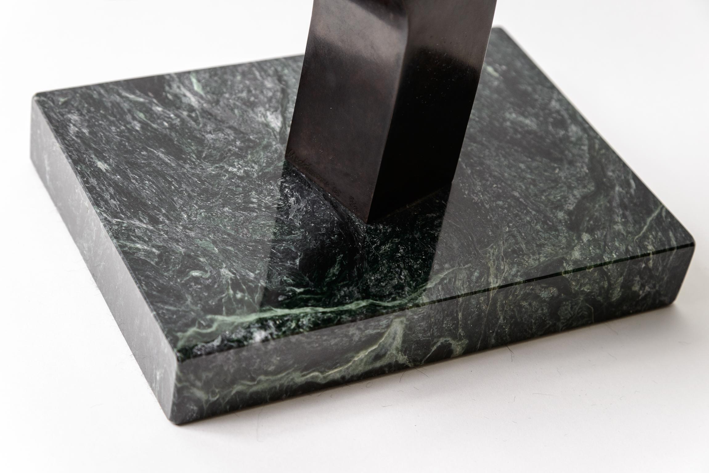 Fine XX secolo Scultura di Clement Meadmore in vendita