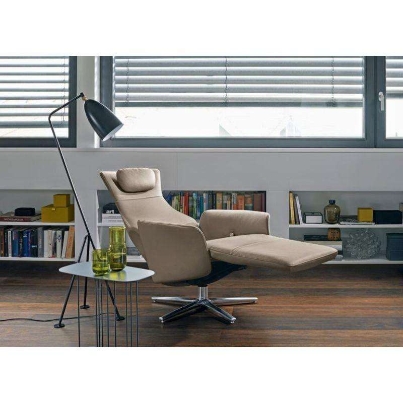 Modern Cleo Adjustable Reclining Leather Easy Lounge Chair by FSM For Sale