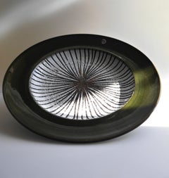 'Cleo' bowl or plate by Mari Simmulson for Upsala Ekeby, Sweden