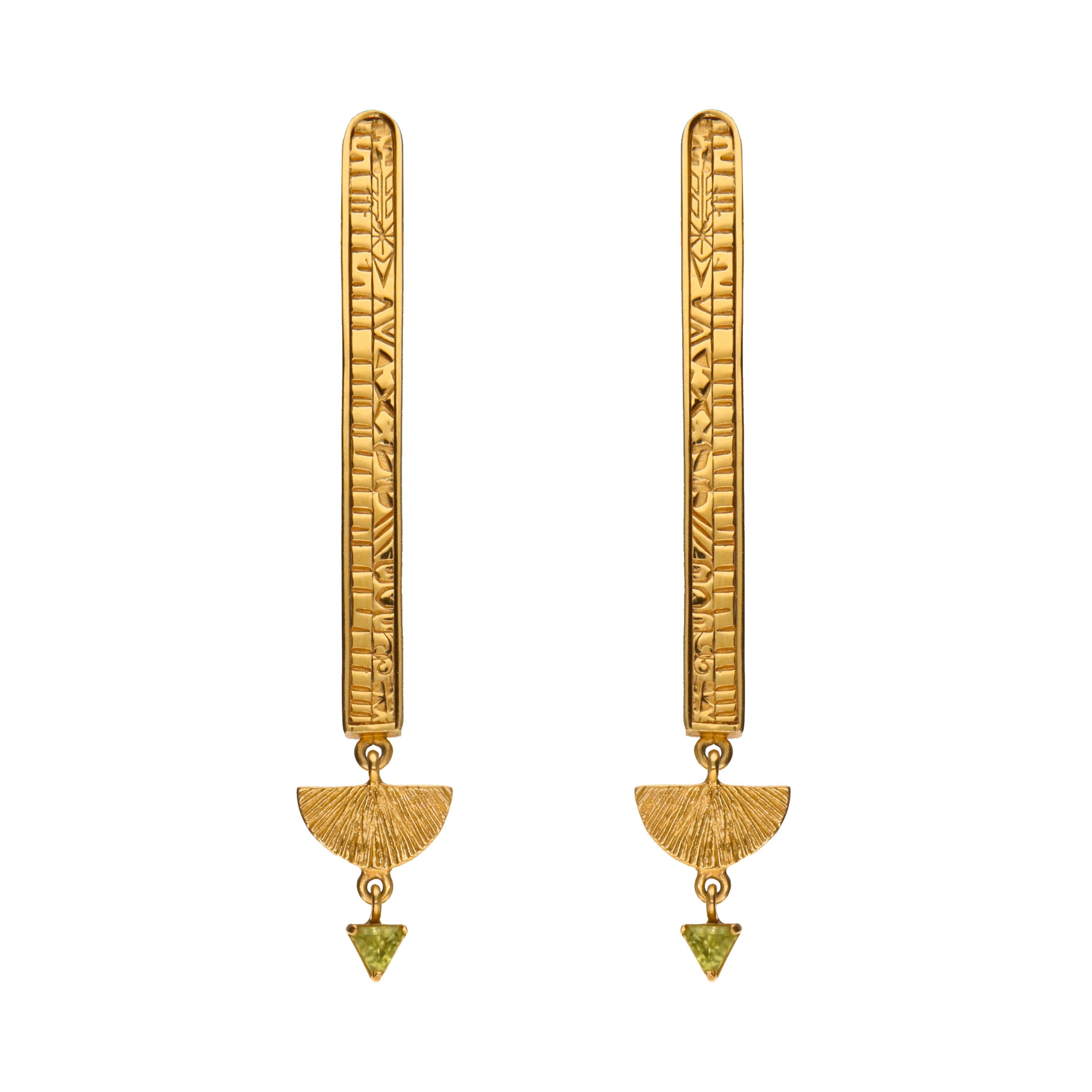 Cleo Earrings in 14k Yellow Gold: an Ode to Ancient Egypt For Sale 1