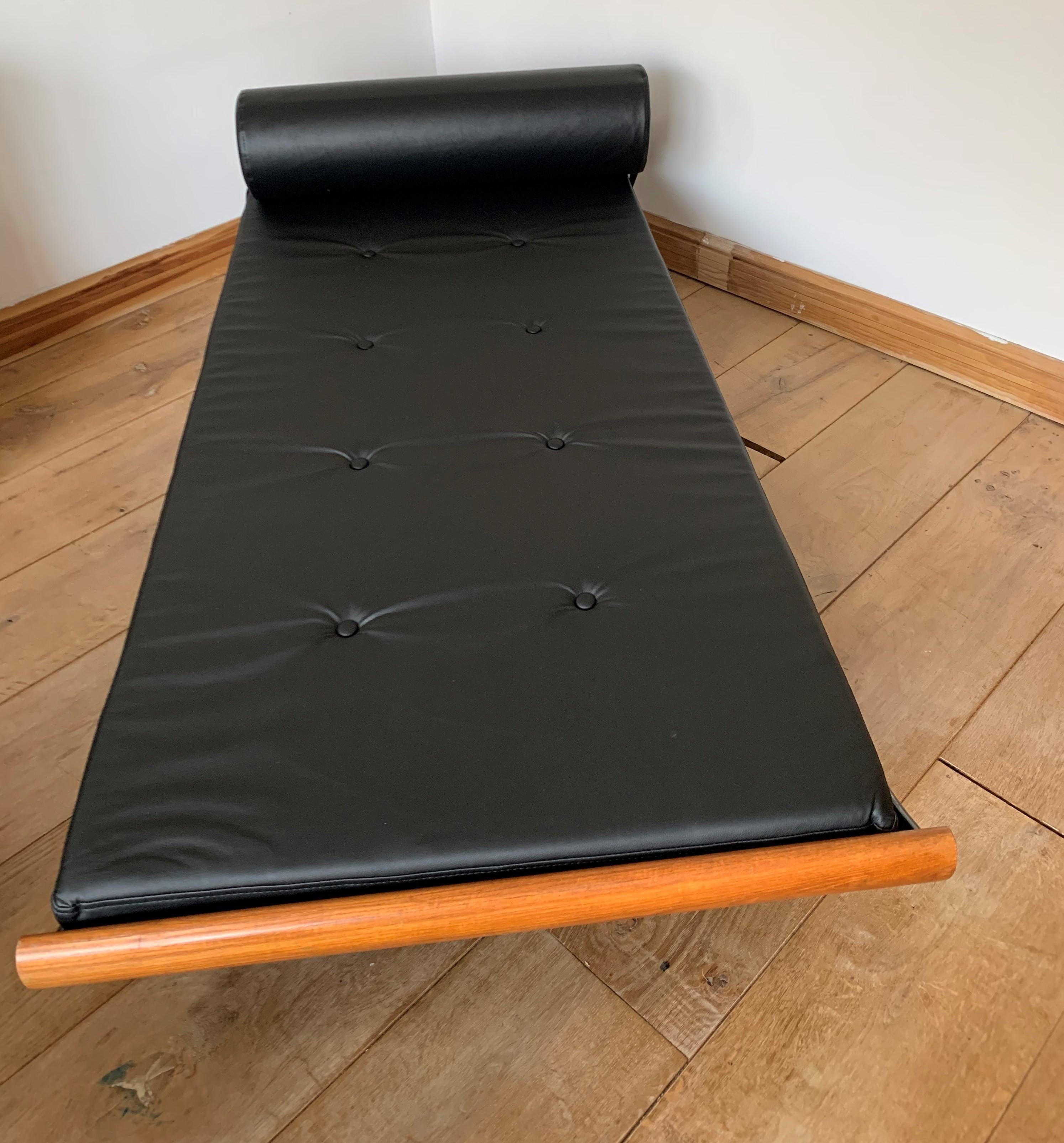 Steel Cleopatra Day Bed by Andre Cordemeyer for Auping