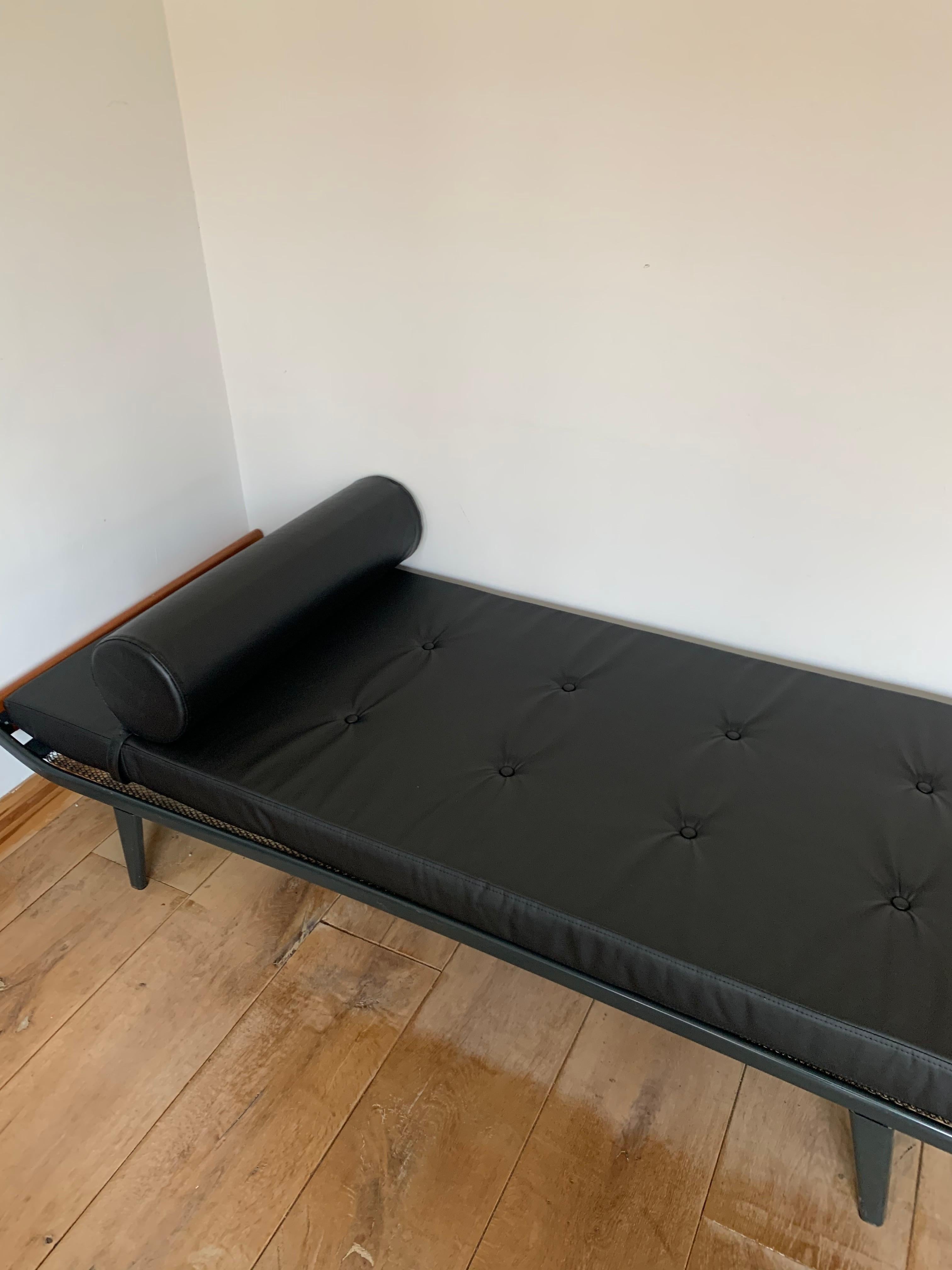 Cleopatra Day Bed by Andre Cordemeyer for Auping 2
