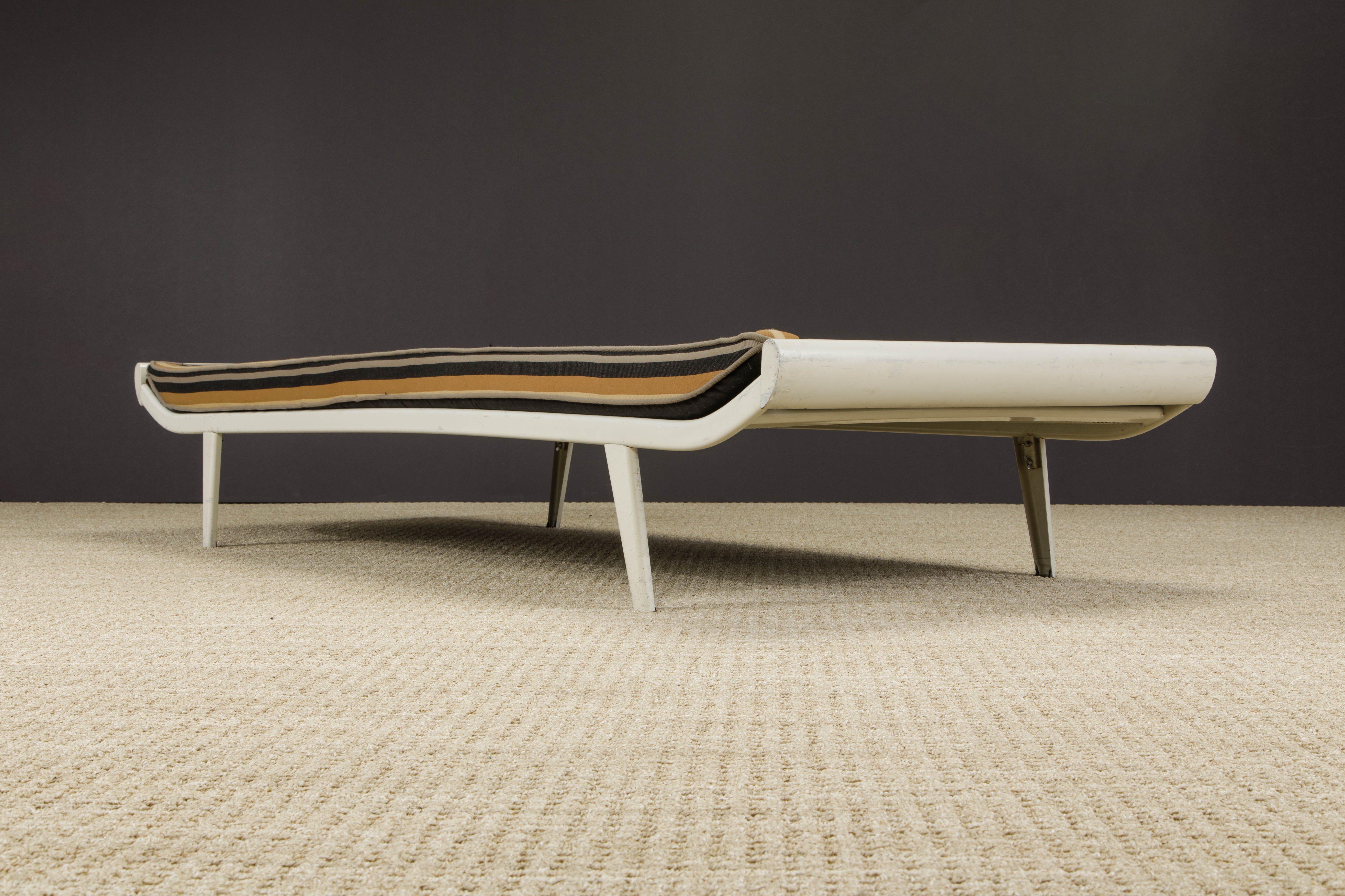 Mid-20th Century 'Cleopatra' Daybed by A.R. Cordemeijer for Auping Netherlands, c. 1953, Signed For Sale