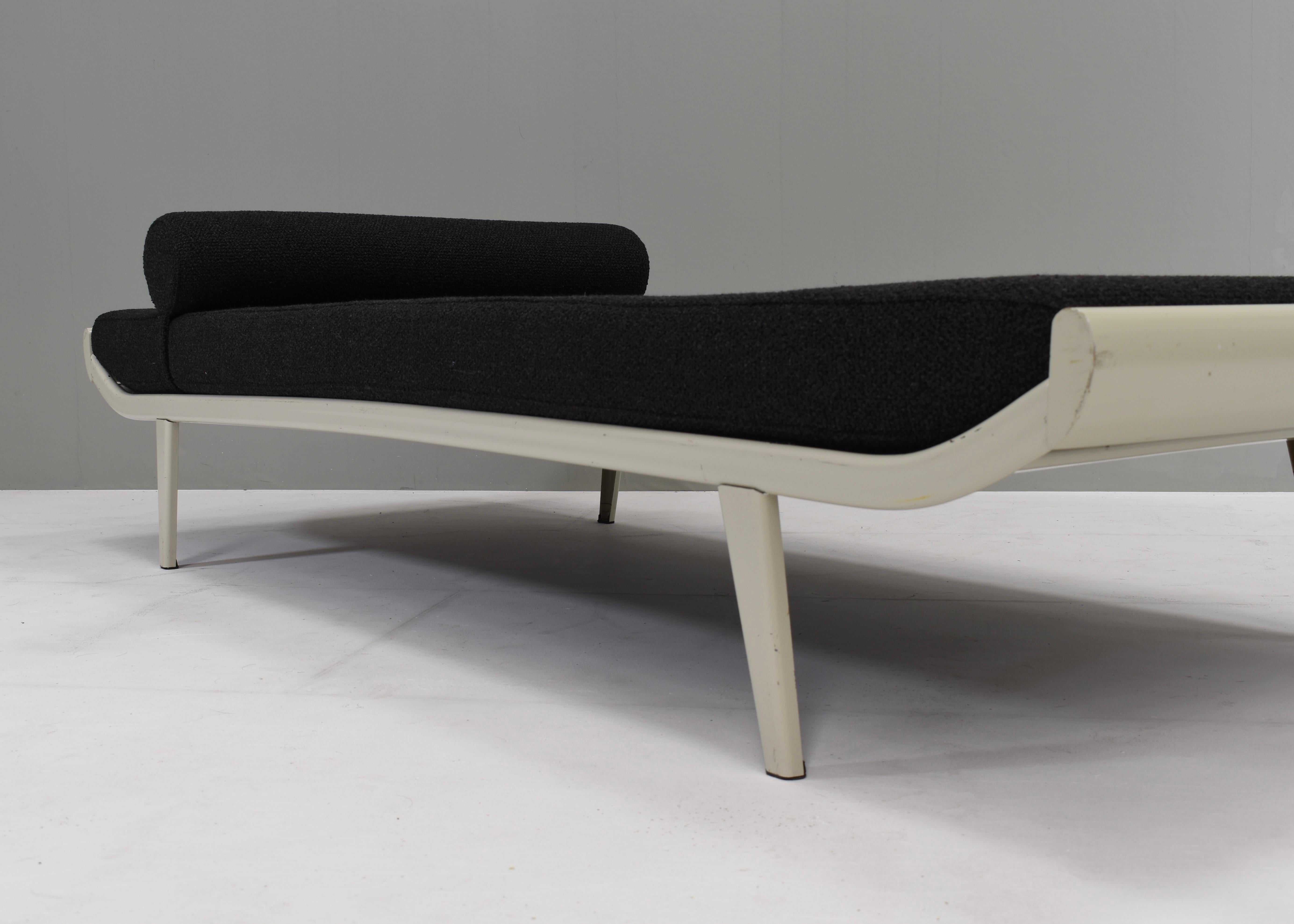 Cleopatra Daybed by Cordemeijer for Auping in New Upholstery, Netherlands, 1954 6
