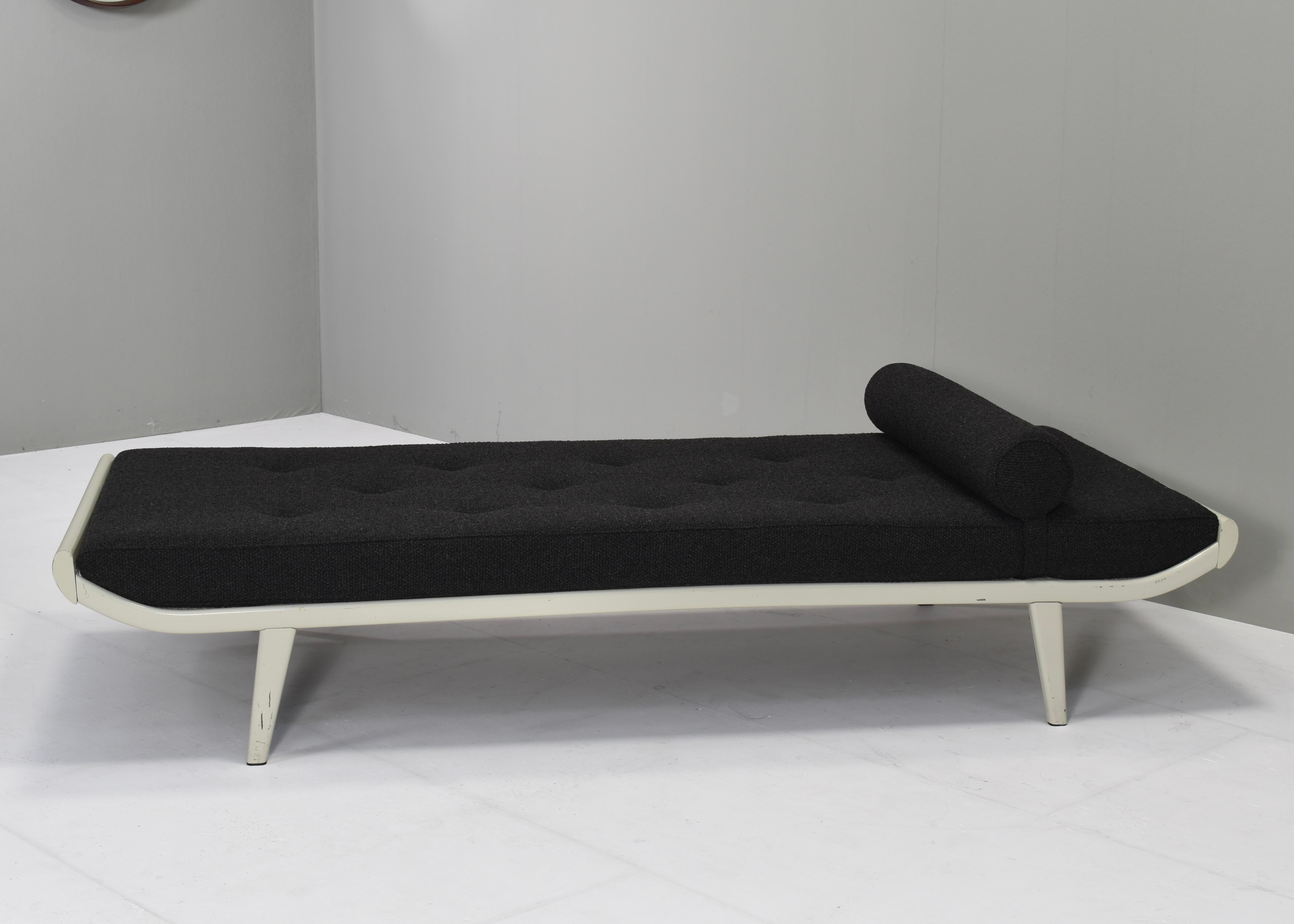 Cleopatra Daybed by Cordemeijer for Auping in New Upholstery, Netherlands, 1954 1