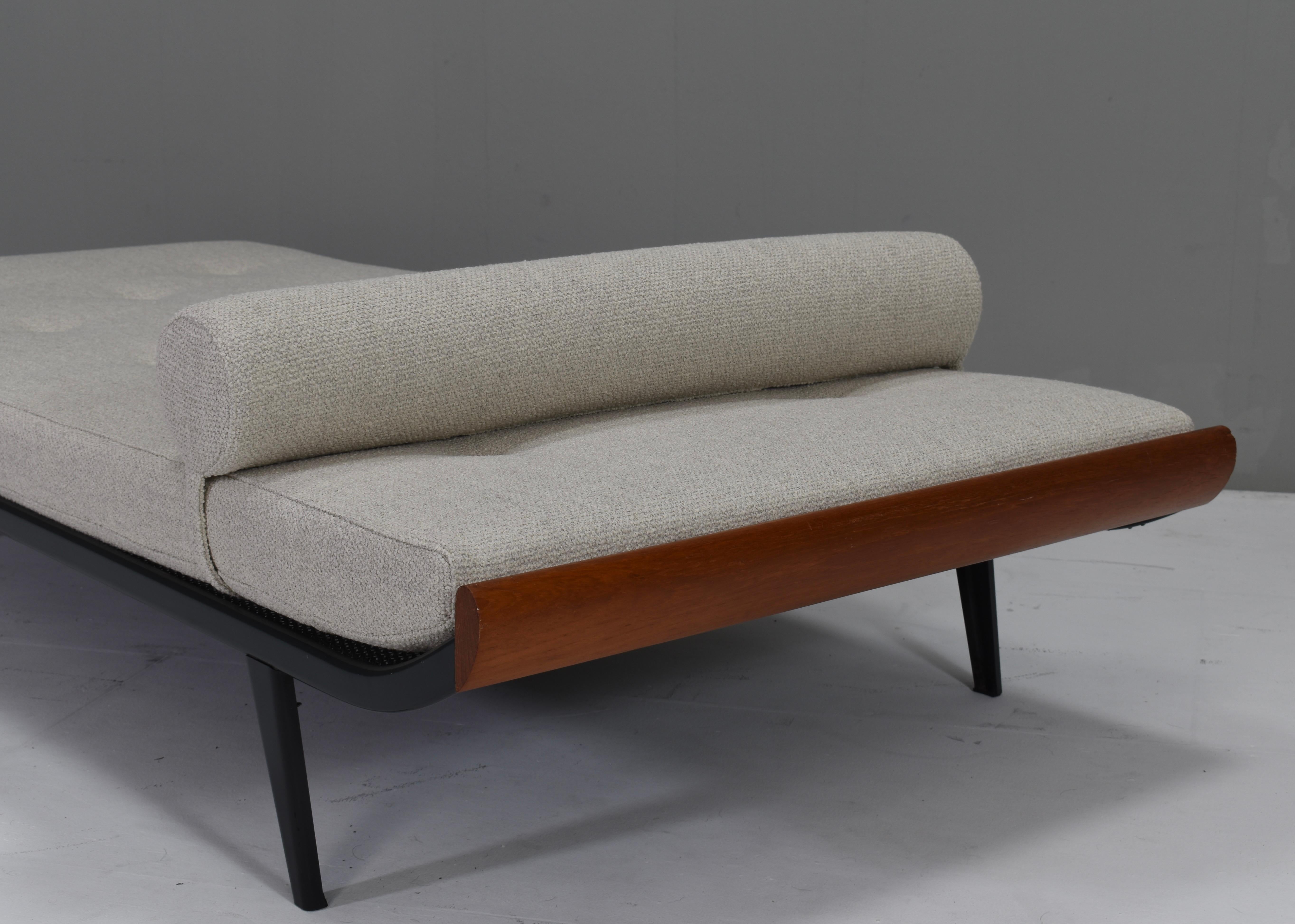 Cleopatra Daybed Designed by Cordemeyer for Auping *New Upholstery* Holland 1954 6