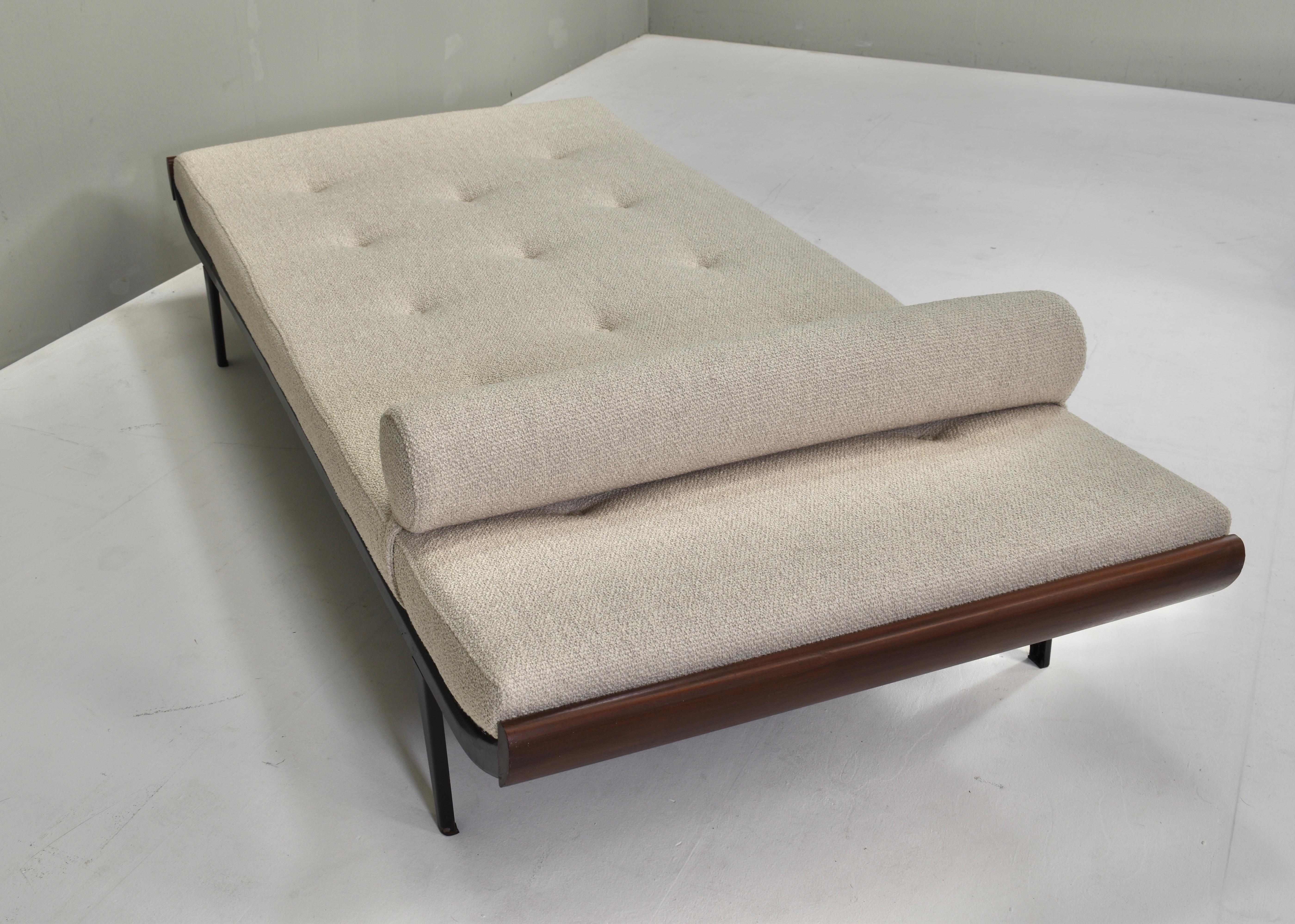 Cleopatra Daybed Designed by Cordemeyer for Auping *New Upholstery* Holland 1954 In Good Condition In Pijnacker, Zuid-Holland