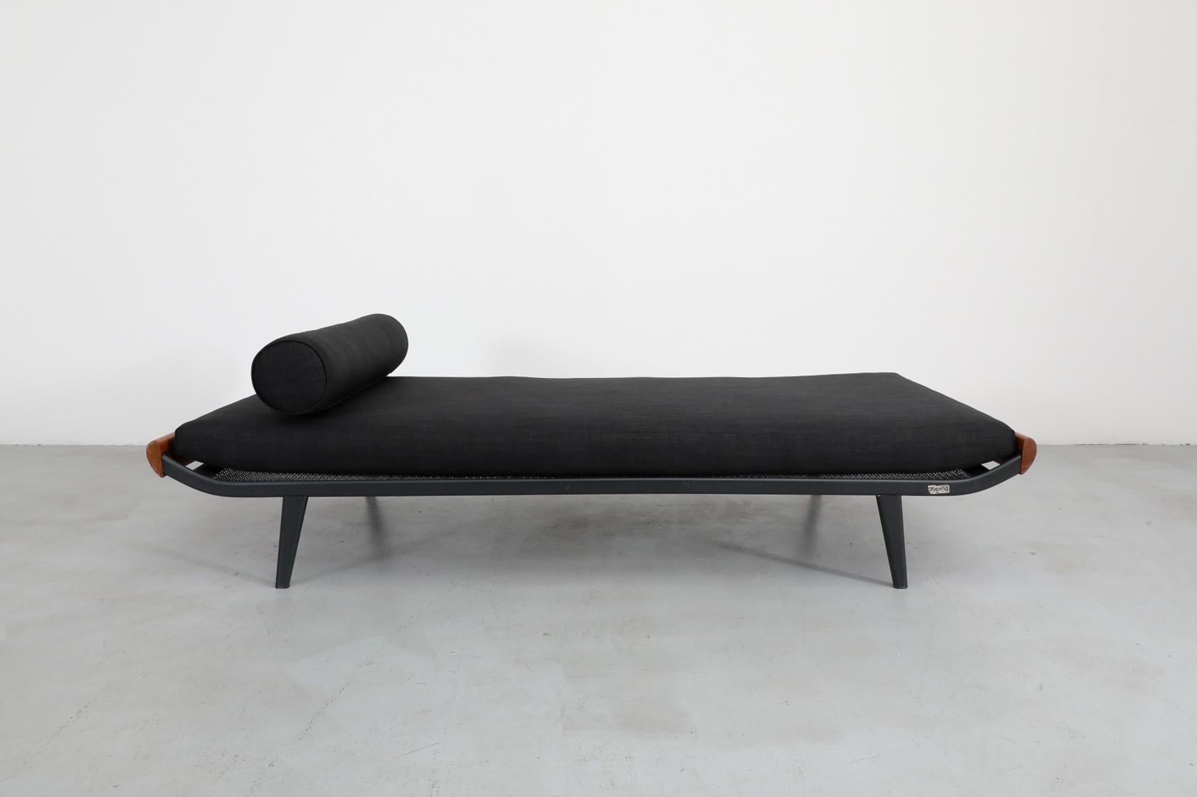 Mid-Century Modern ‘Cleopatra’ Daybed with Teak Ends, Black Mattress, and Bolster by Auping For Sale