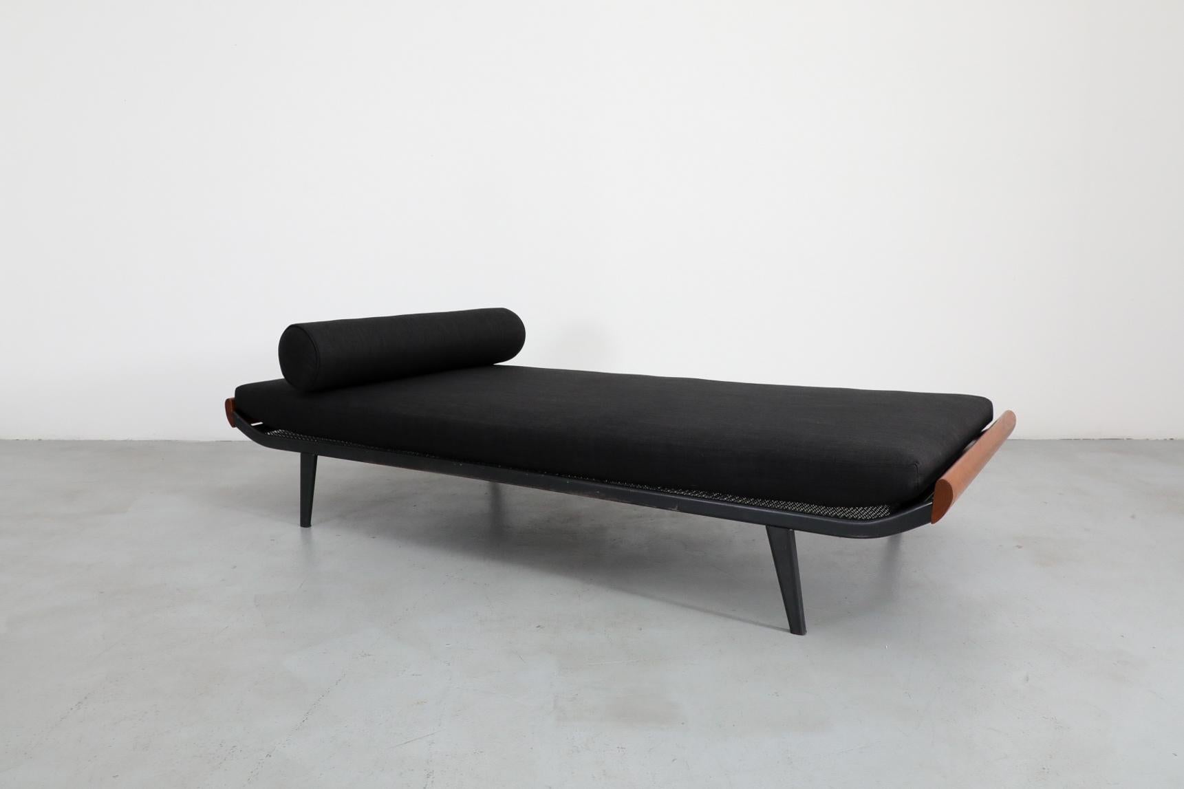 Metal ‘Cleopatra’ Daybed with Teak Ends, Black Mattress, and Bolster by Auping For Sale