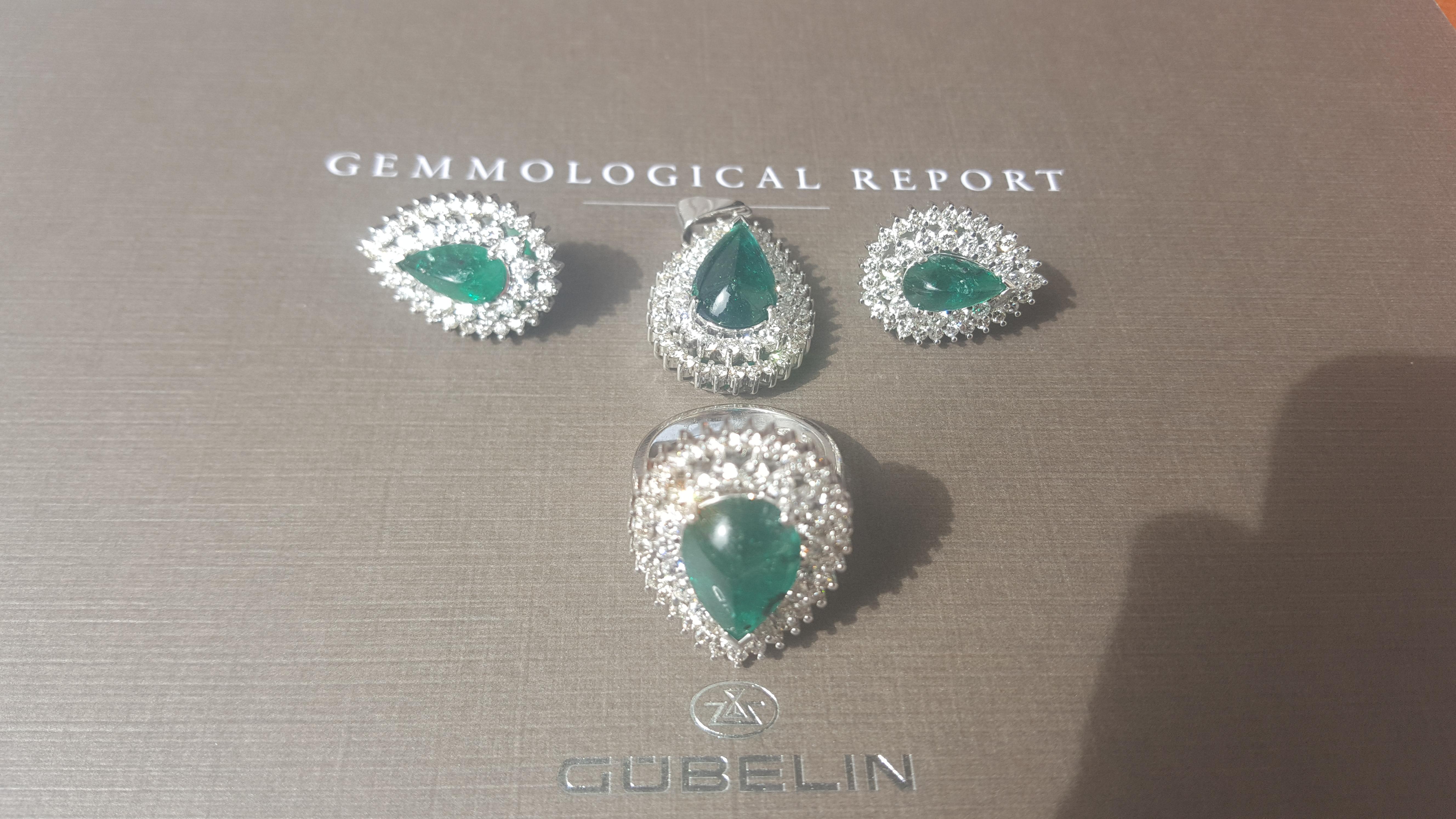 Women's or Men's Cleopatra Set, Colombian Emerald and Diamond Pendant, Earrings and Cocktail Ring For Sale