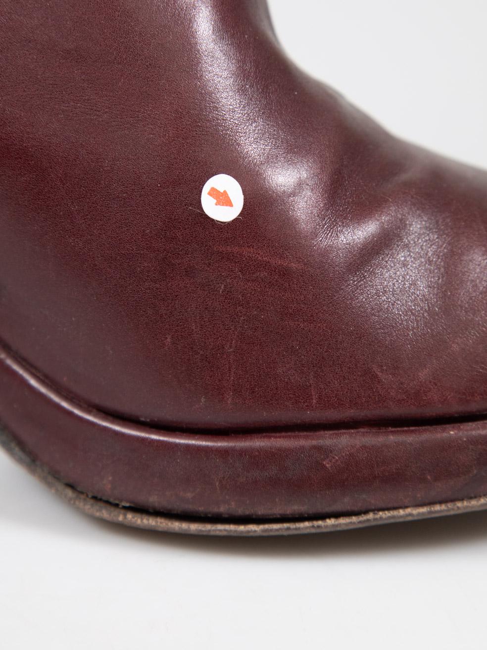 Clergerie - Stivali Chelsea con tacco in pelle di Borgogna - misura 6,5 in vendita 1