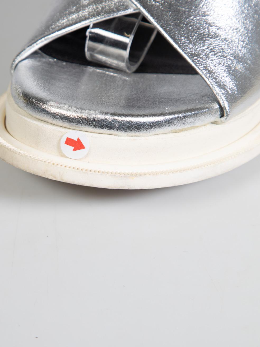 Clergerie Silver Leather Cross Strap Sandals Size IT 37 For Sale 3