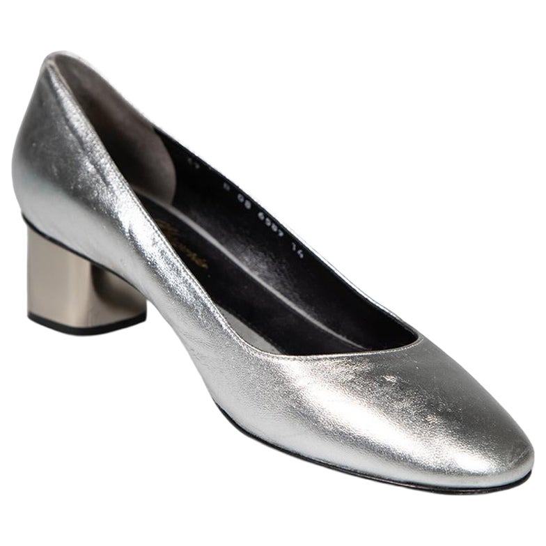 Clergerie Silver Leather Low Heel Pumps Size IT 39 For Sale
