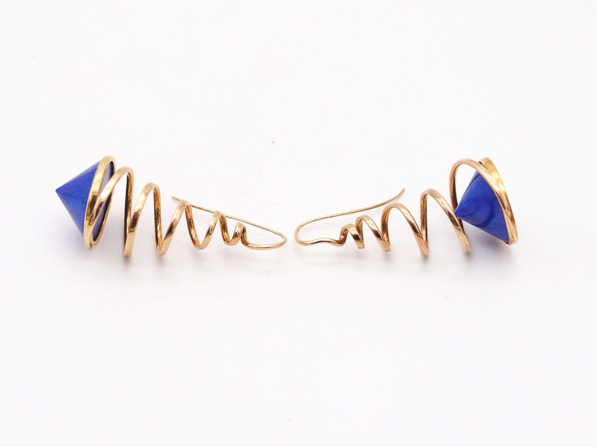 Boucles d'oreilles italiennes Memphys conçues par Cleto Munari.

Il s'agit d'une fabuleuse paire de boucles d'oreilles pendantes sculpturales créées à Padoue, en Italie, par Cleto Munari, dans les années 1980. Les boucles d'oreilles inhabituelles de