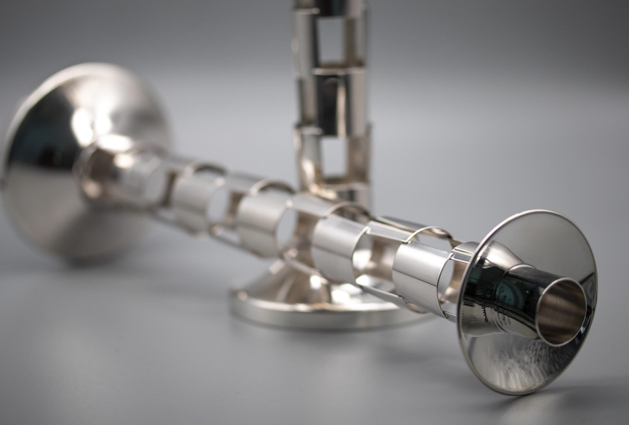 Cleto Munari 1985 Milano, Paar modernistische geometrische Kerzenständer .925 Sterling, Paar (Postmoderne) im Angebot