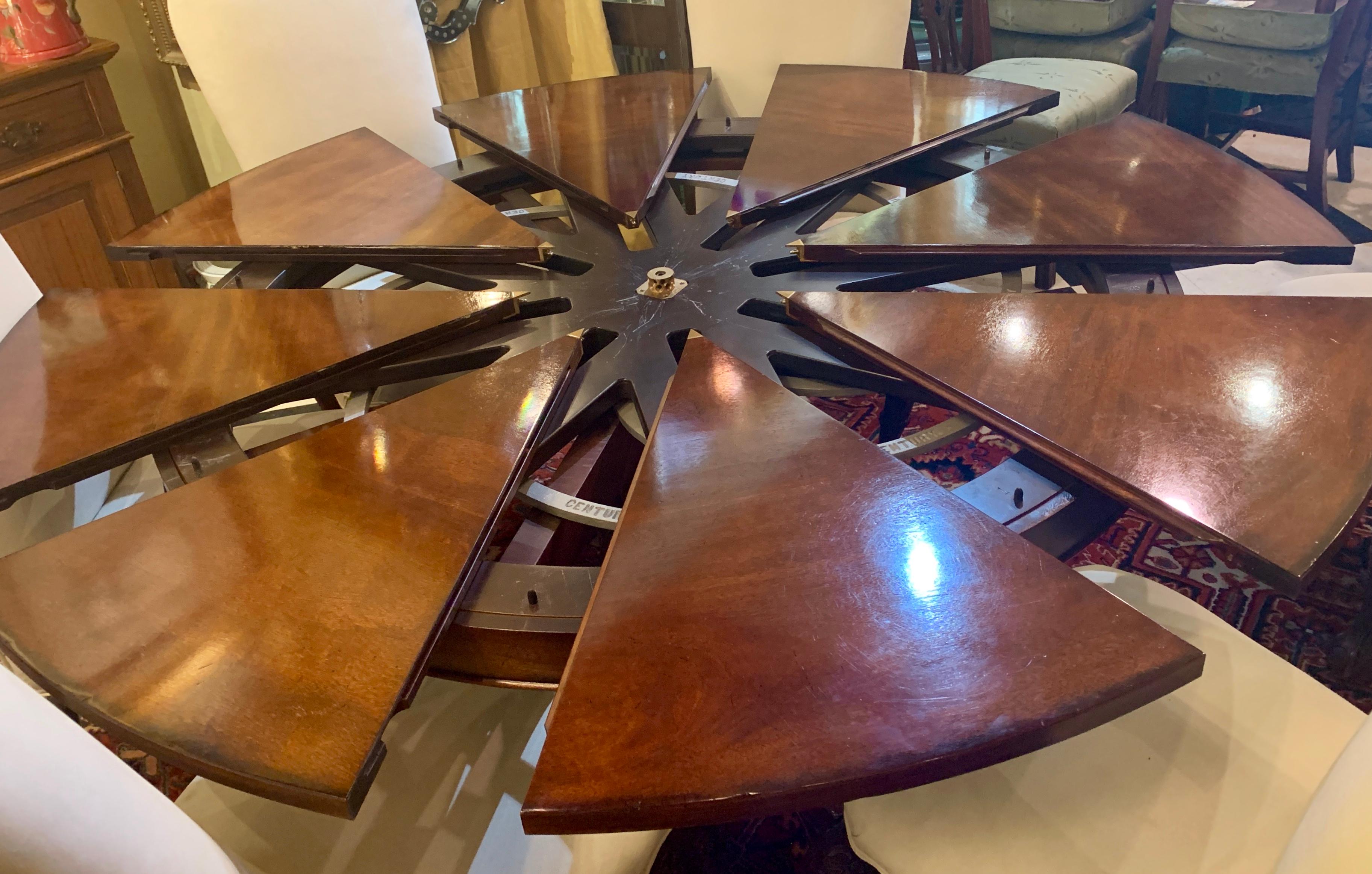 Chippendale Clever Oscar de la Renta Jupe Movement Expansion Round Dining Table and 8 Chairs