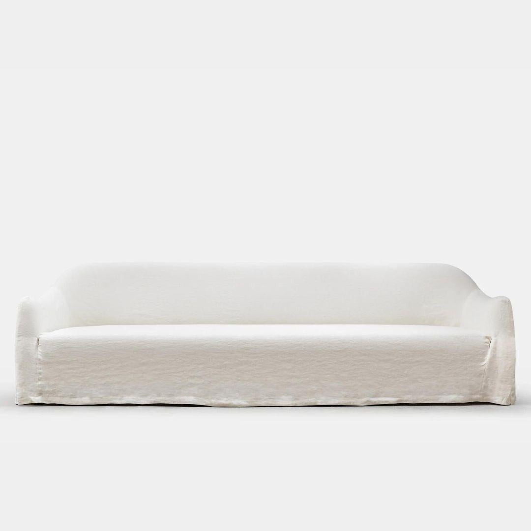 Clichy Leinen-Slipcover Sofa, CUSTOM MADE in Spanien (Spanisch) im Angebot
