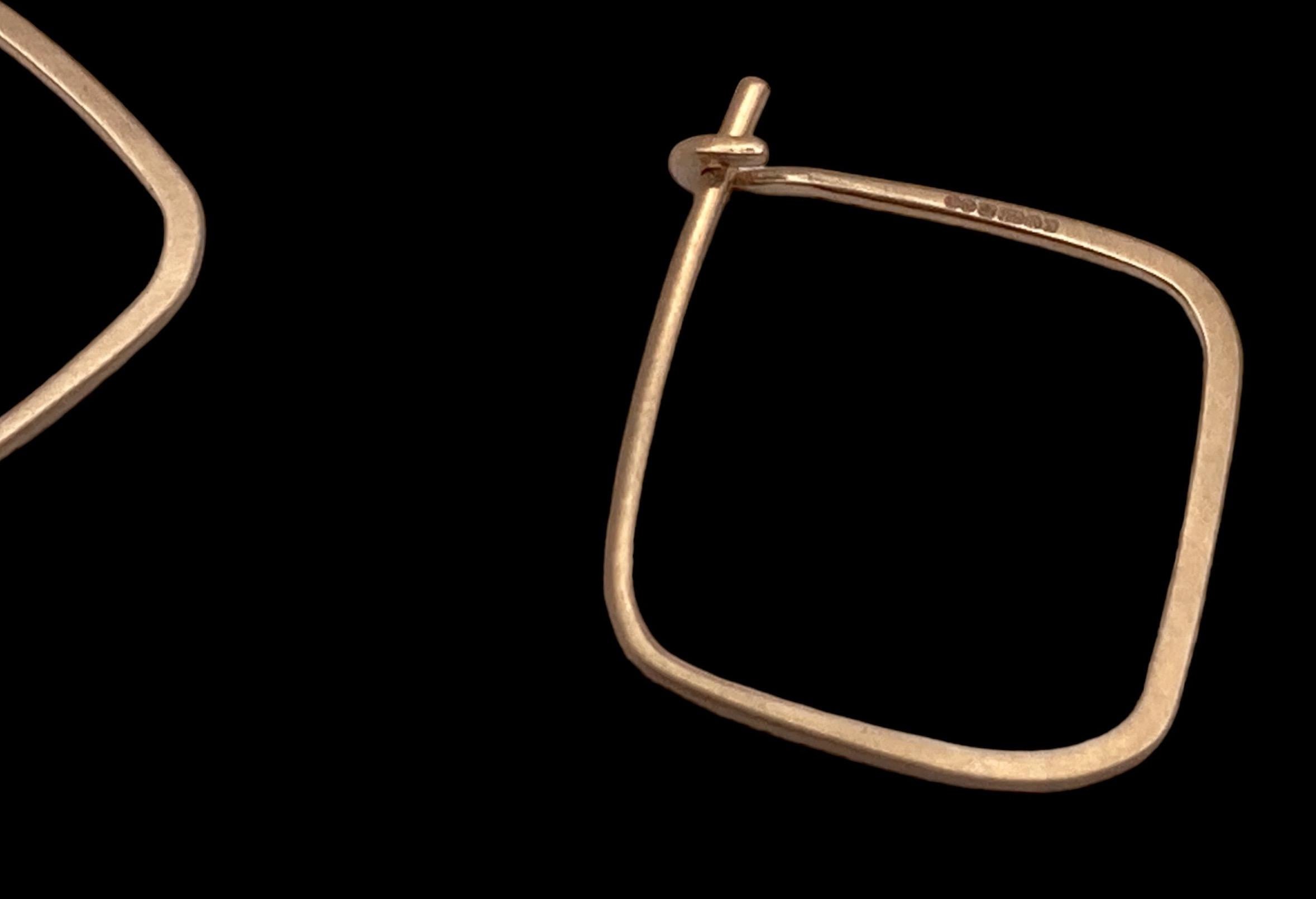 Modern Clicker Square Hoop Earrings in 9ct Gold For Sale