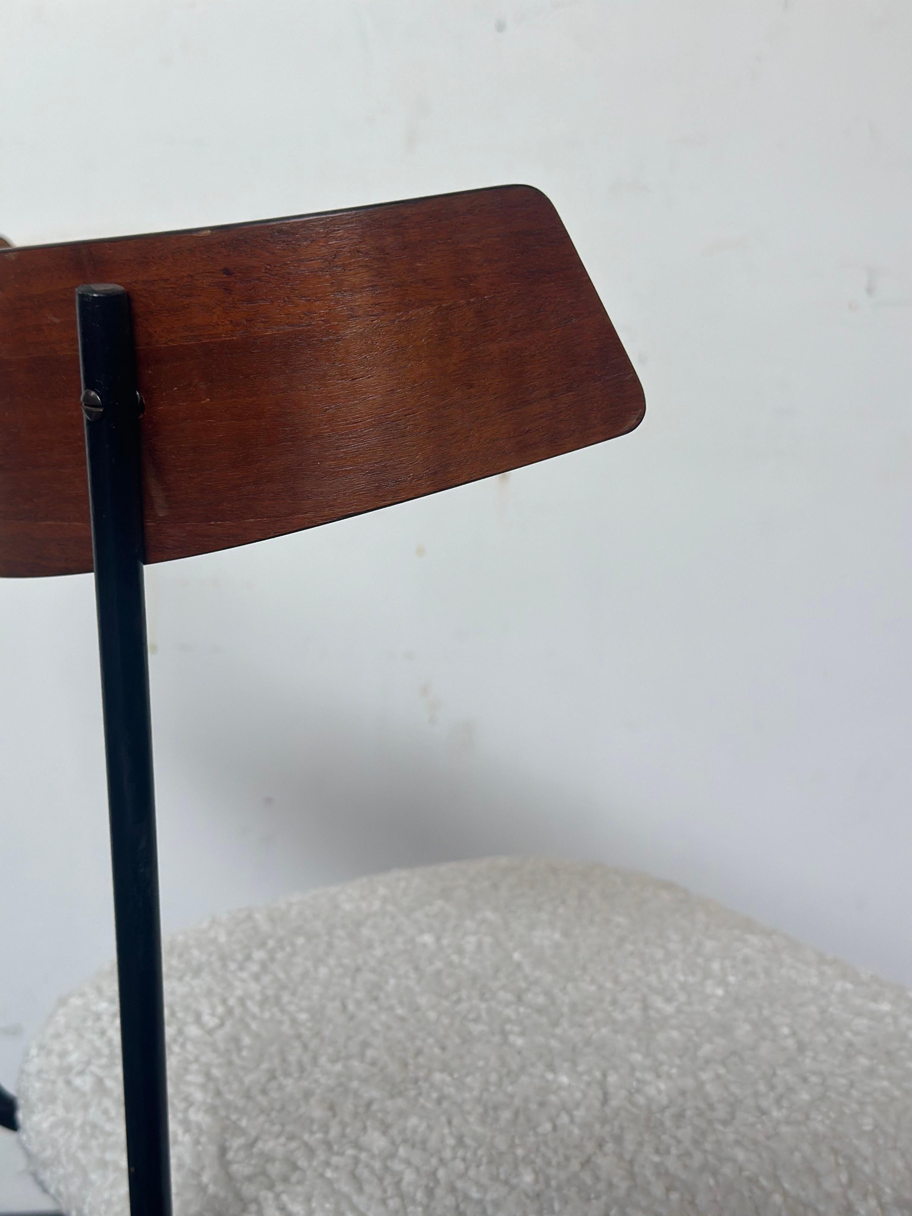 Clifford Pascoe Desk or Office Chair on Swivel Base 6