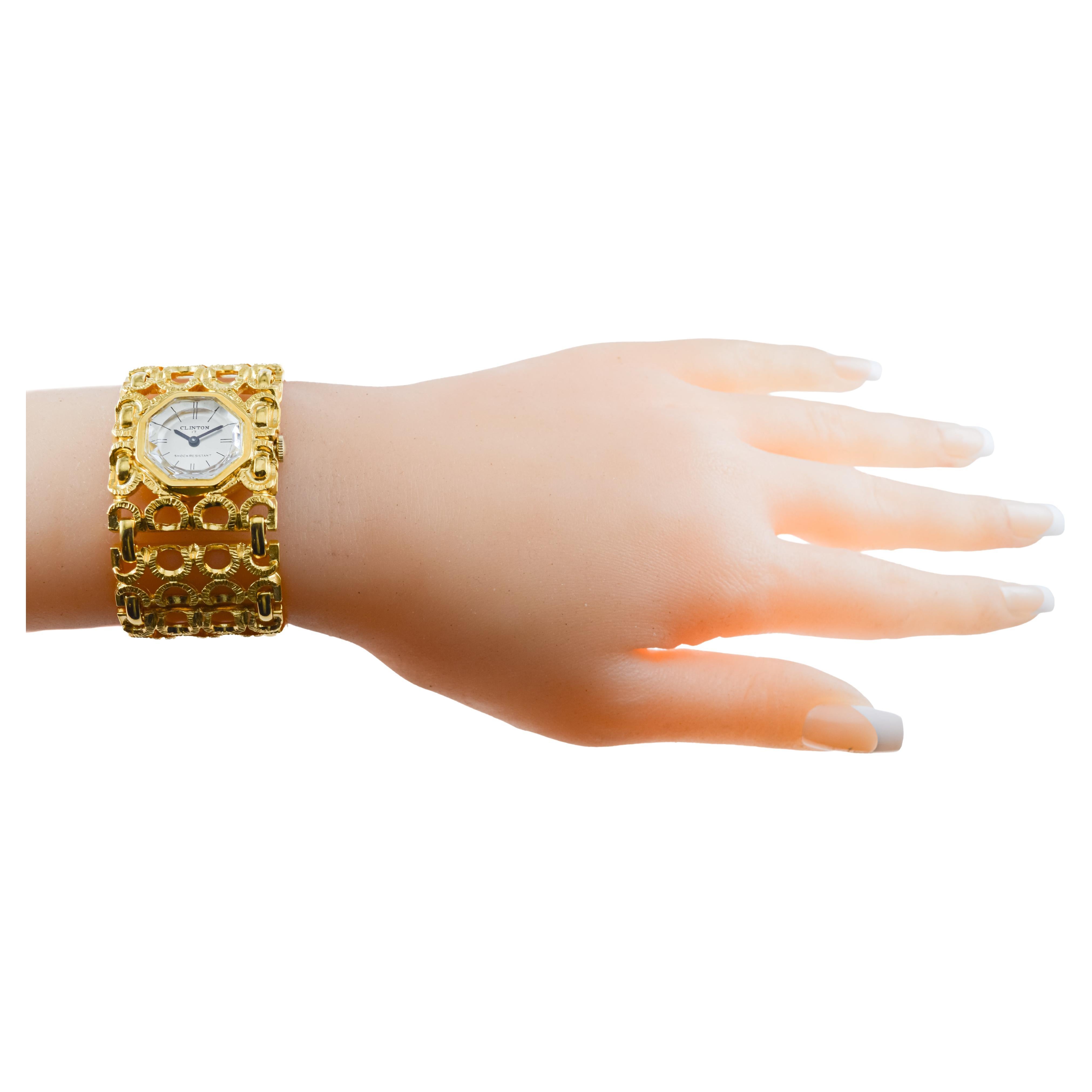 Clinton Ladies Unique Gold Plated Fashion Watch with Original Multi Faceted Lens For Sale 11