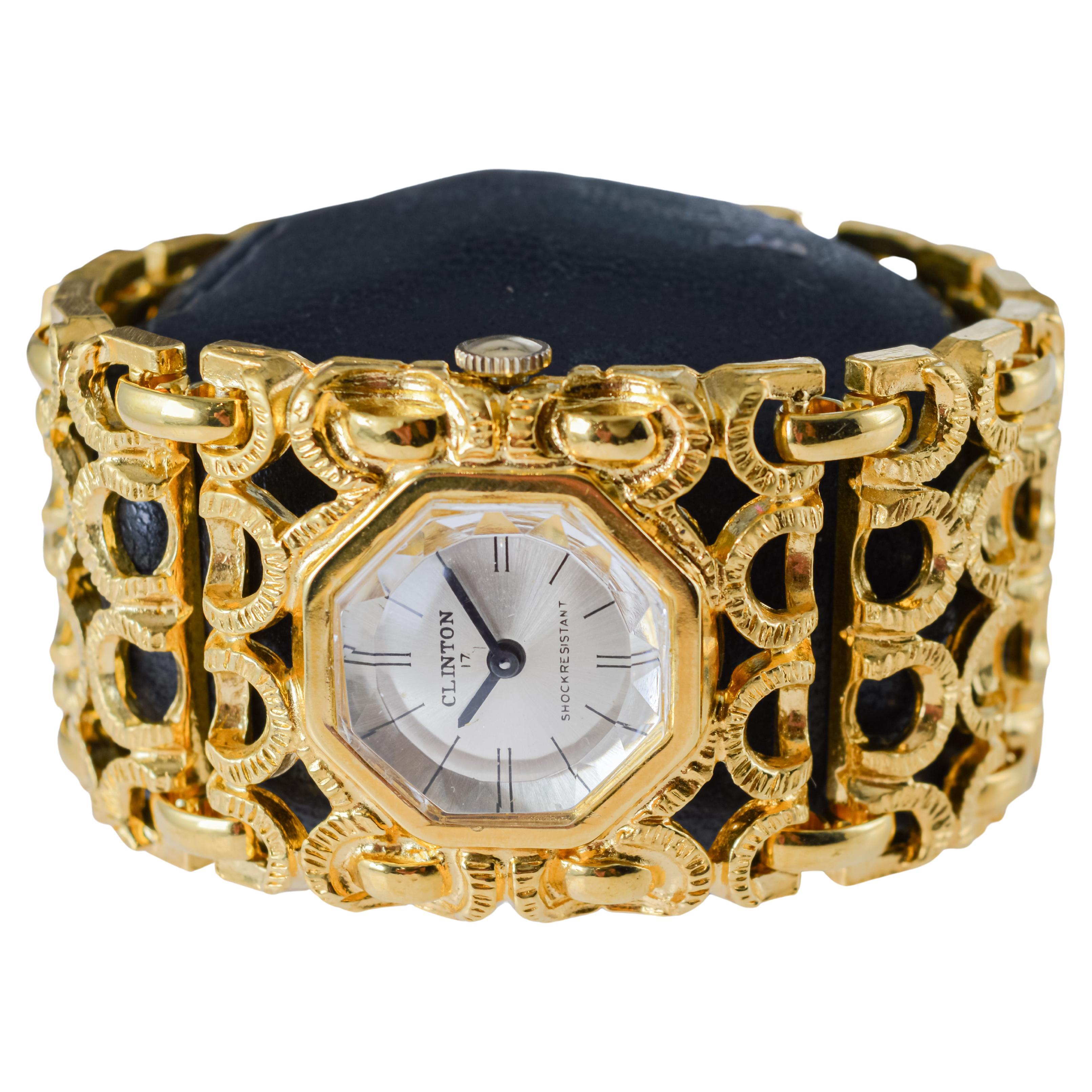 Clinton Ladies Unique Gold Plated Fashion Watch with Original Multi Faceted Lens For Sale 2