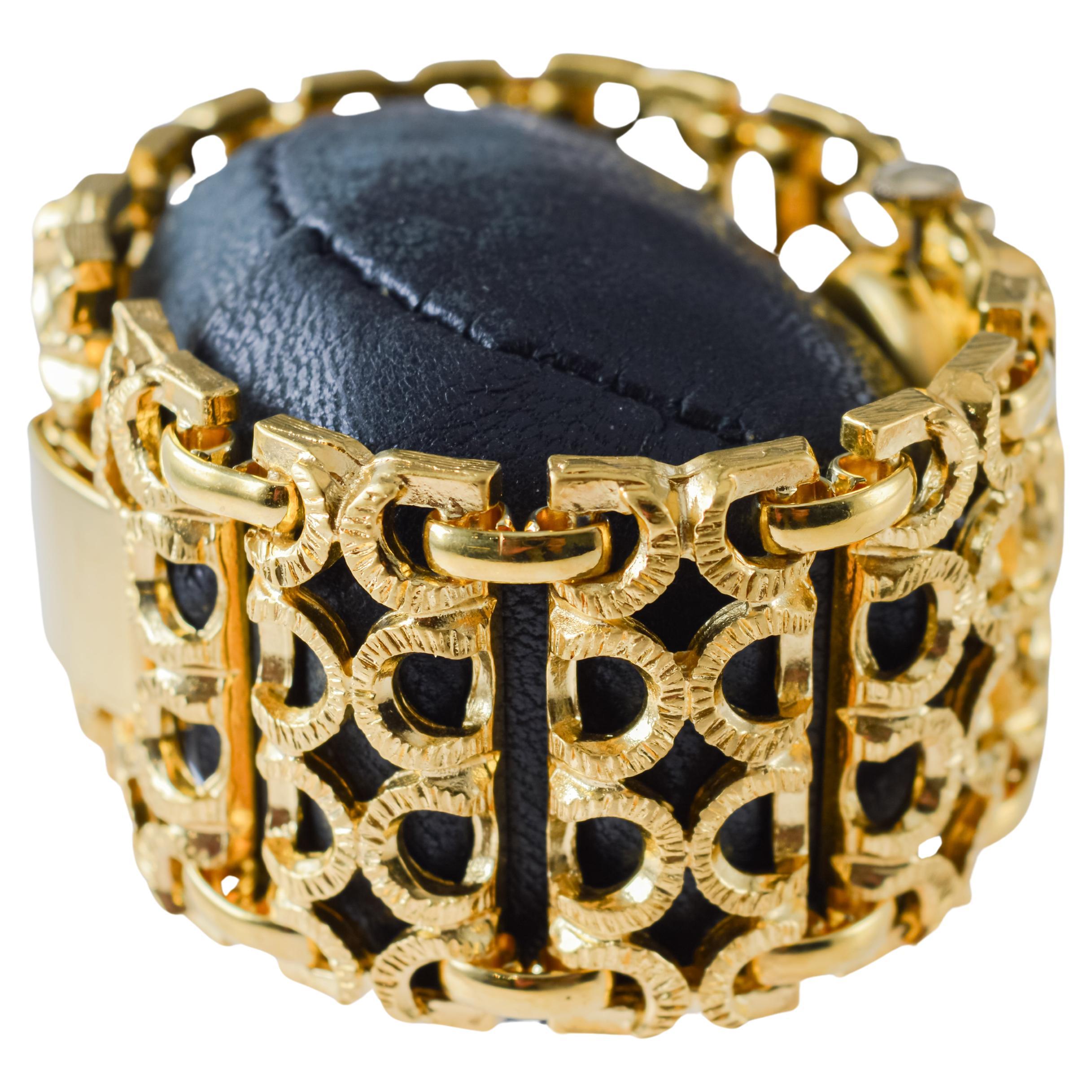 Clinton Ladies Unique Gold Plated Fashion Watch with Original Multi Faceted Lens For Sale 4