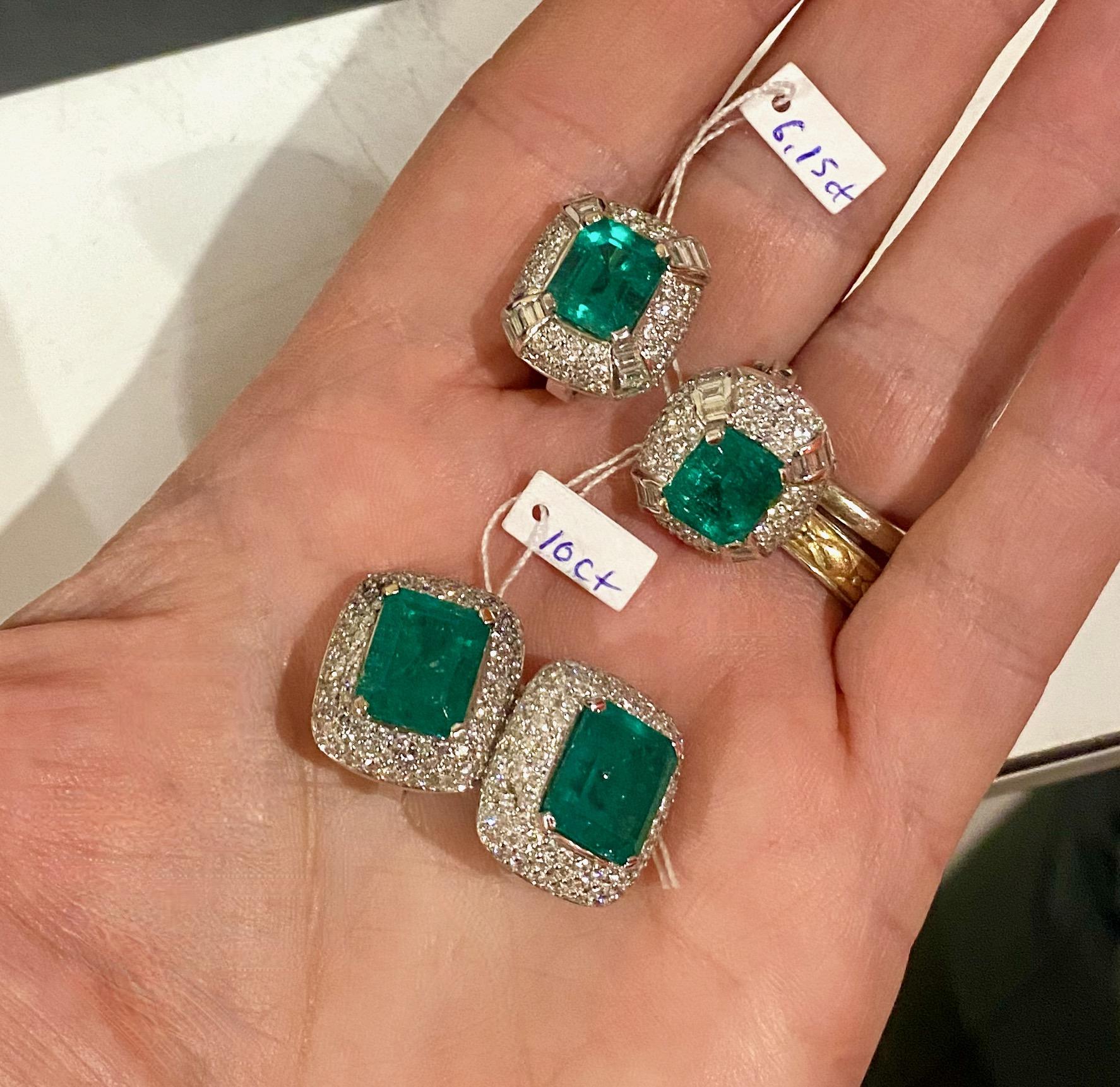 Boucles d'oreilles clips Emeraudes 10.02 Carat et Diamants 3 Carat en or blanc 18 carats en vente 5