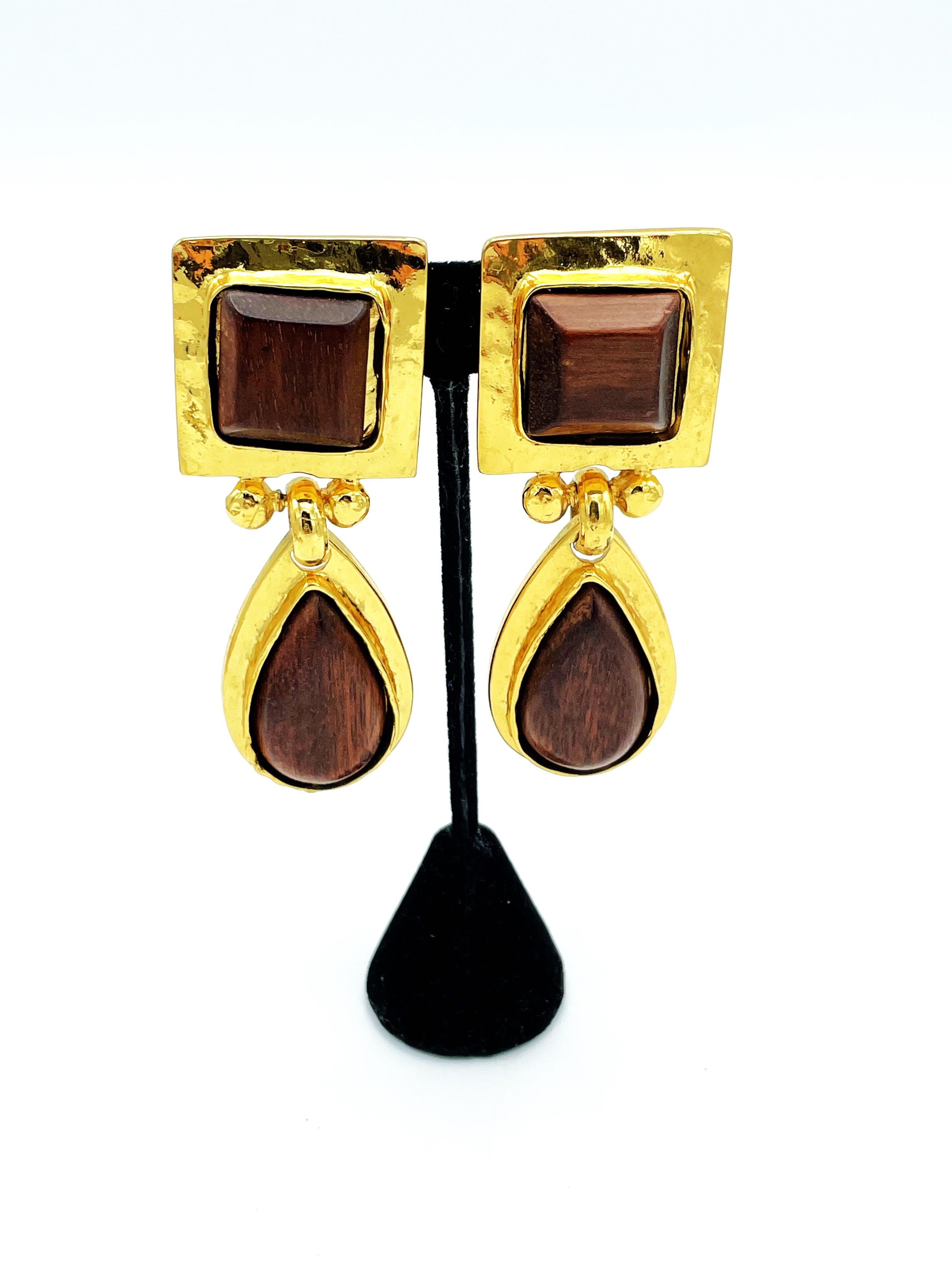 Art Deco Clip-on earring by Eduard Rambaud Paris, 2 parts with wood filling, gilded  For Sale