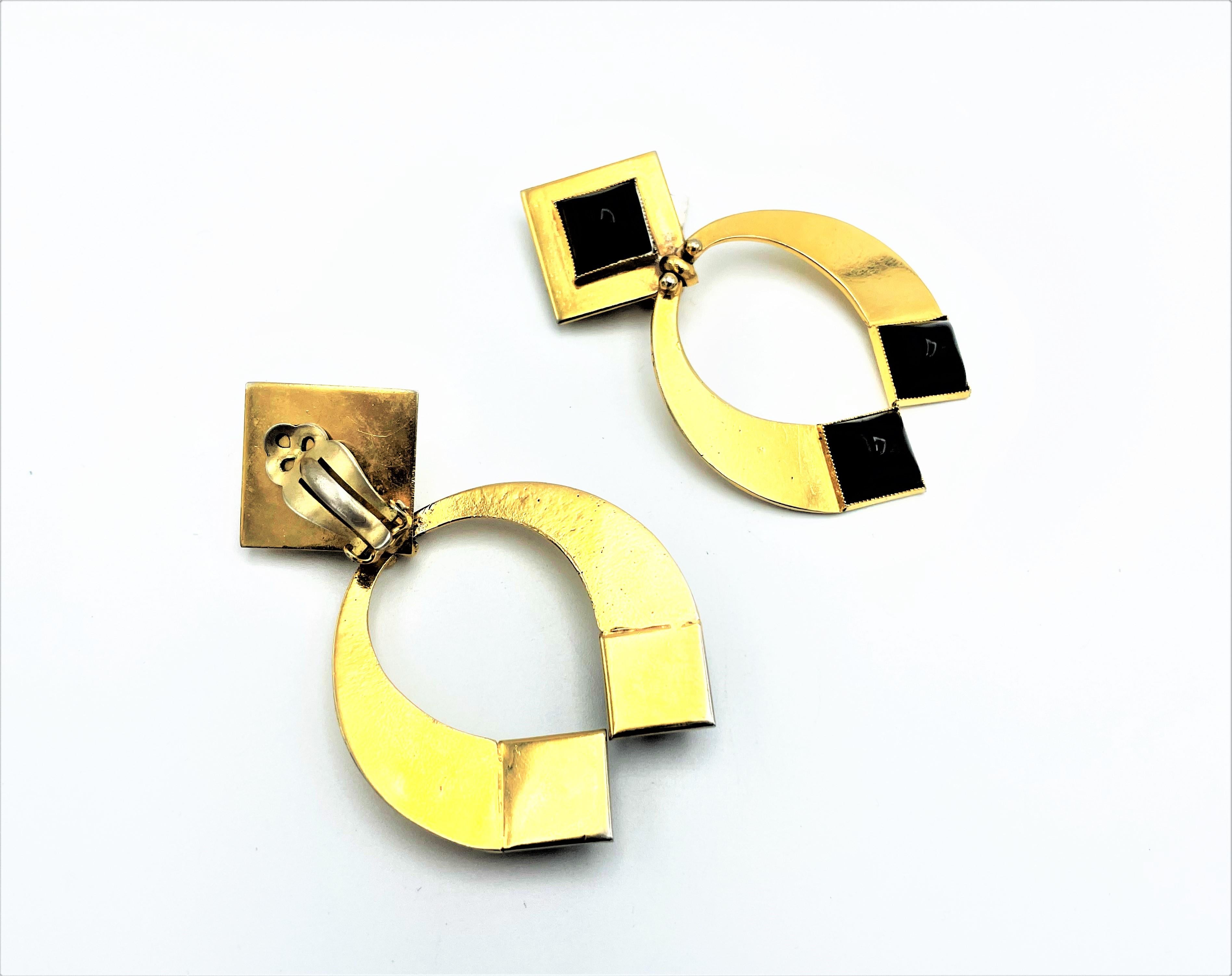 Round Cut Clip-on earring by Roger Scemama Paris 1960,  gold plated, France For Sale