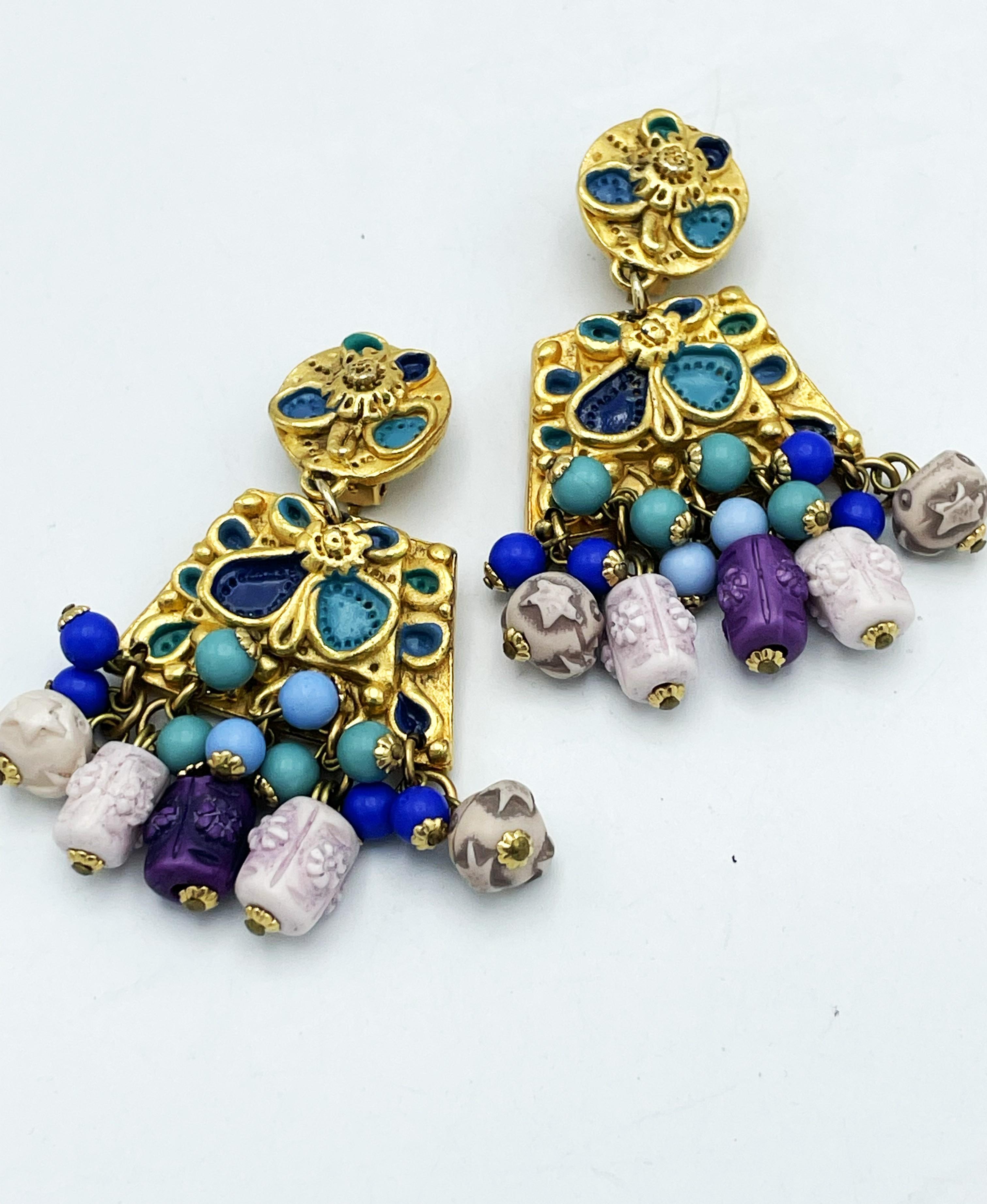 Clip-on earring from Jacky De G Paris, dangle, enamelled, gold plated, 1990s For Sale 1