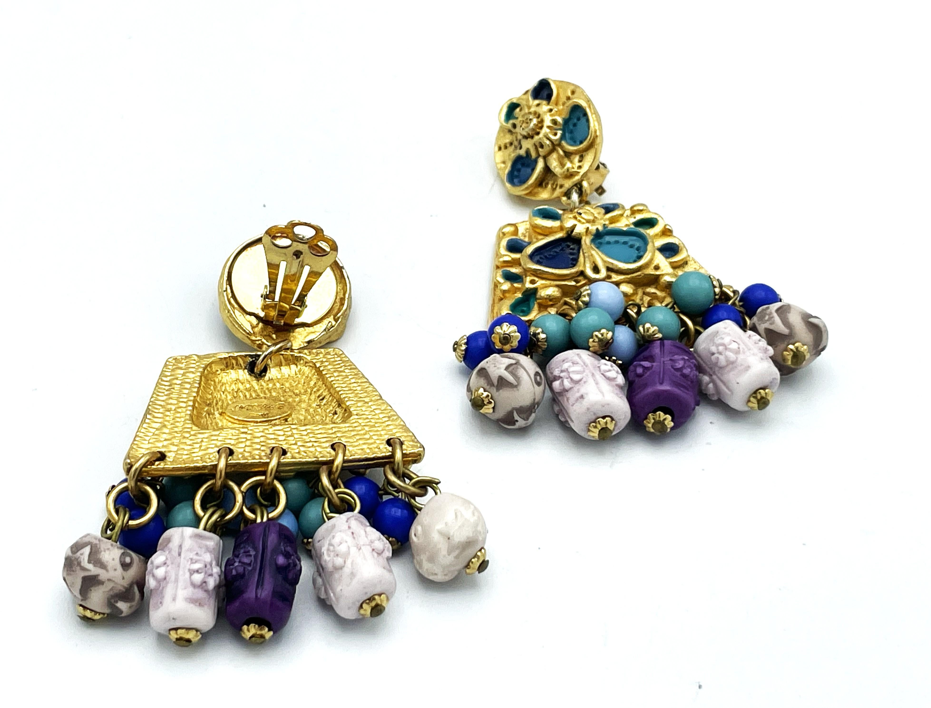 Clip-on earring from Jacky De G Paris, dangle, enamelled, gold plated, 1990s For Sale 3