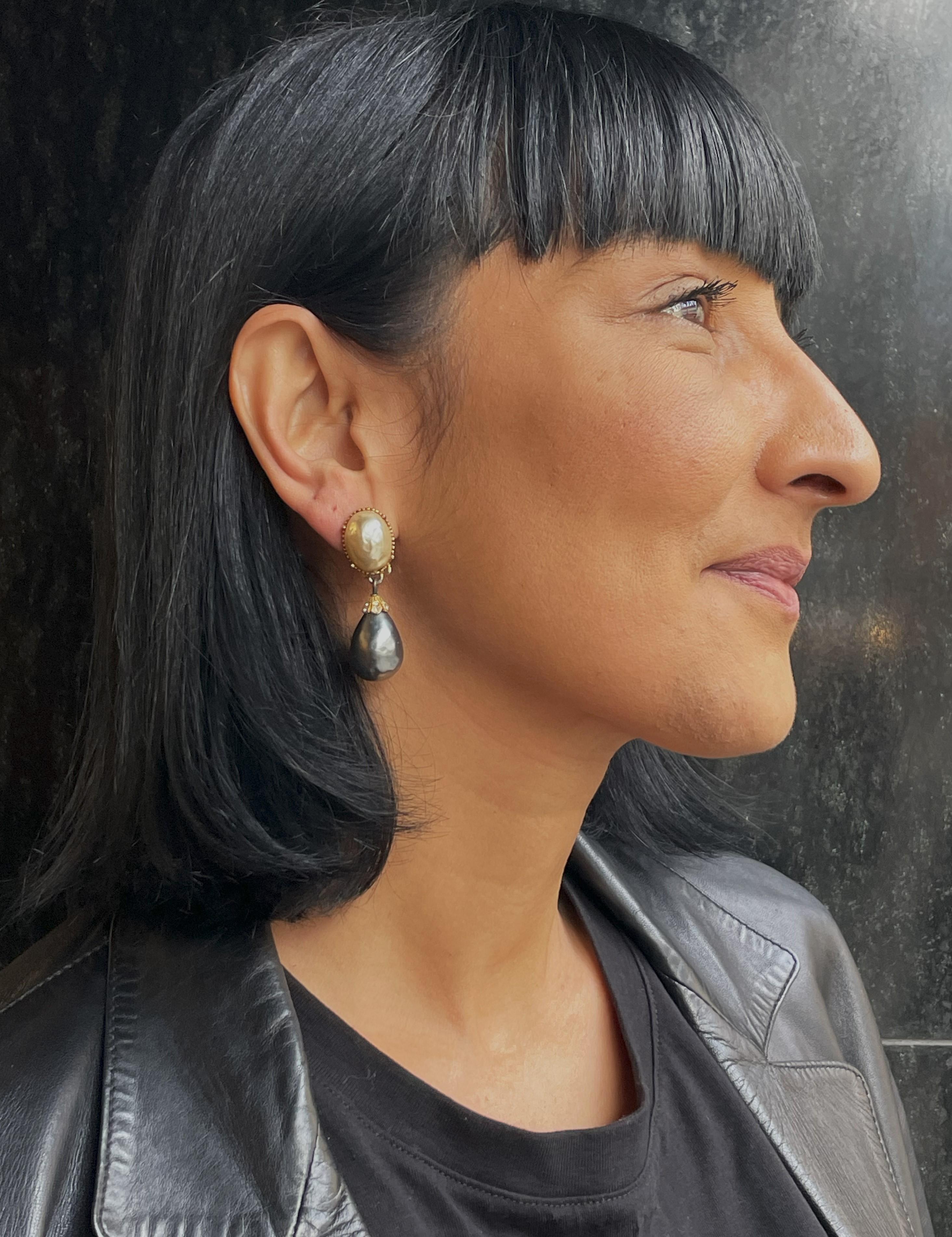 Clip-on earring, white and silver faux pearl by Mosell New York from the 1950s For Sale 4