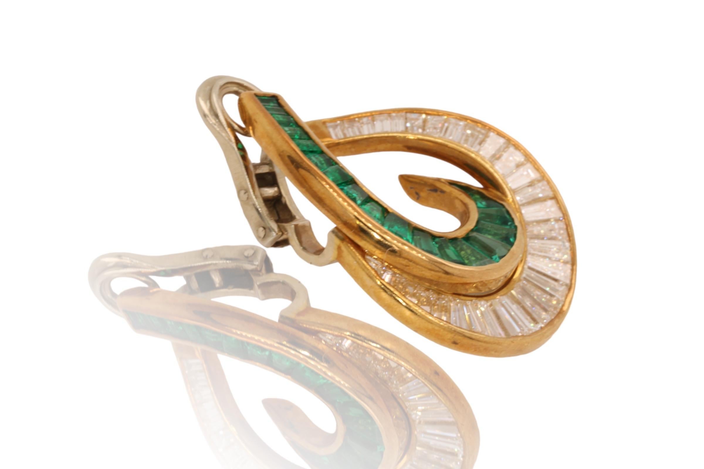 Boucles d'oreilles à clips 5 carats d'émeraudes et de diamants baguettes de 4,5 carats, Estate Sultan Oman Unisexe en vente