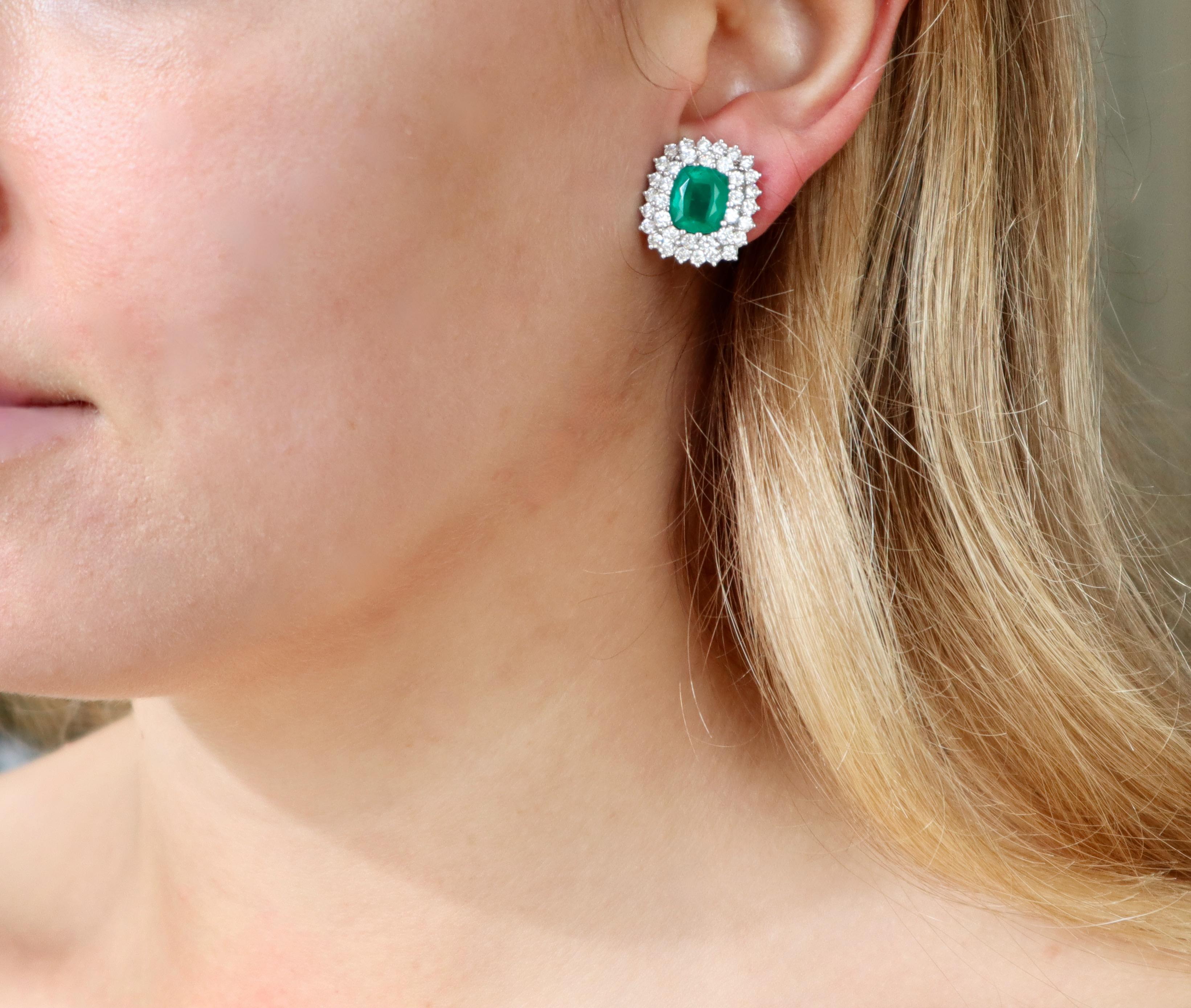 Women's Clip-On Earrings Brazil Emeralds 4.87 Carats 18 Carat White Gold Diamonds For Sale